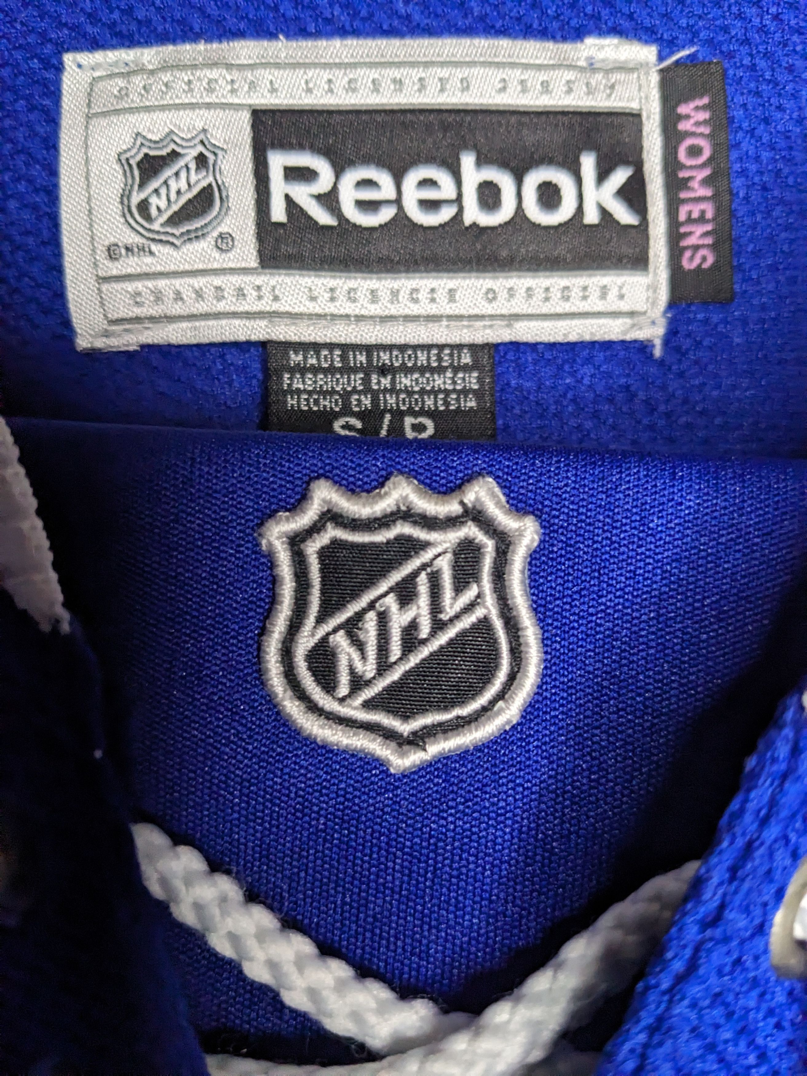 Reebok Reebok Toronto Maple Leafs Jersey WOMANS Size Small 2011 NHL Size US S / EU 44-46 / 1 - 4 Thumbnail