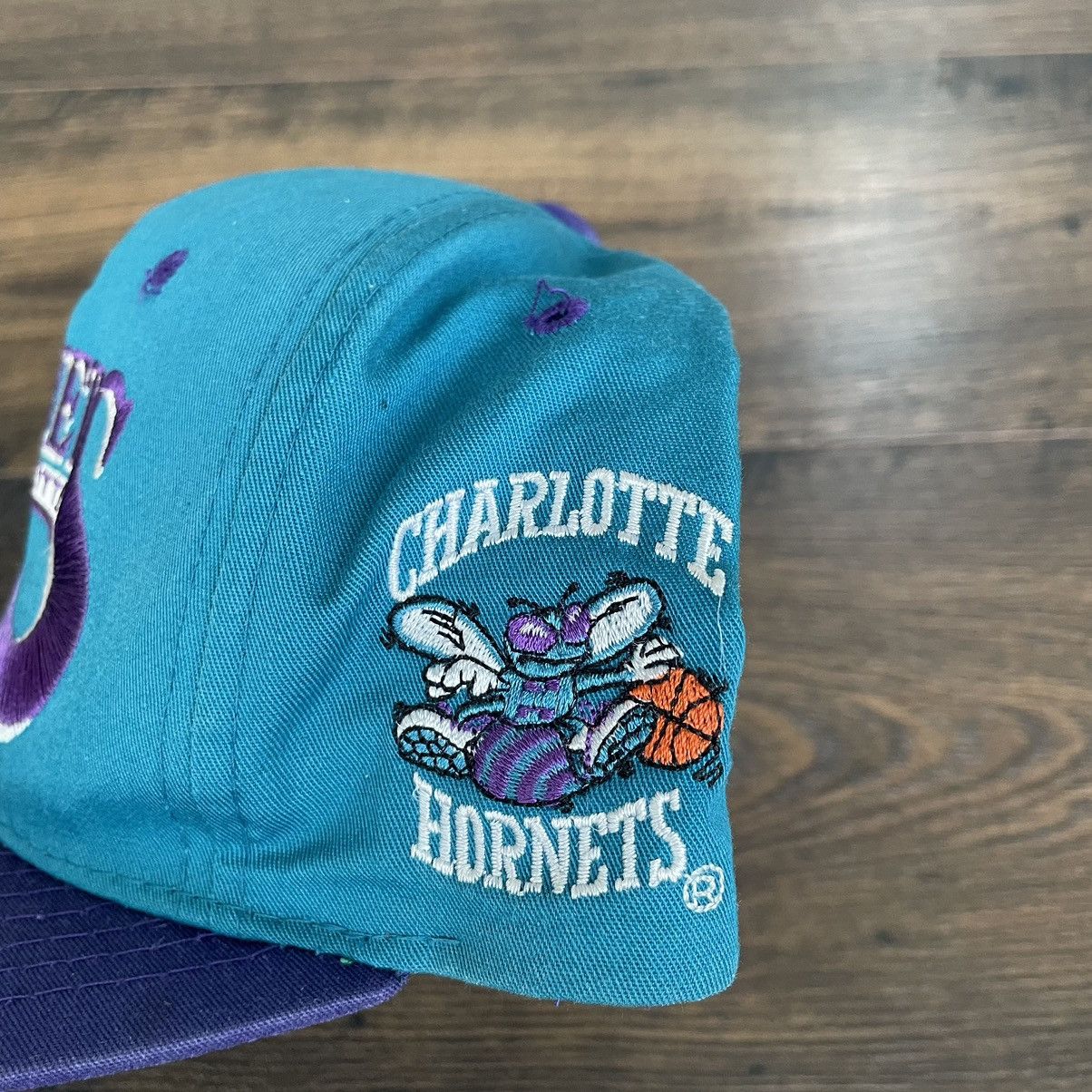 NBA × Starter × Vintage Vintage Starter Charlotte Hornets SnapBack Size ONE SIZE - 2 Thumbnail