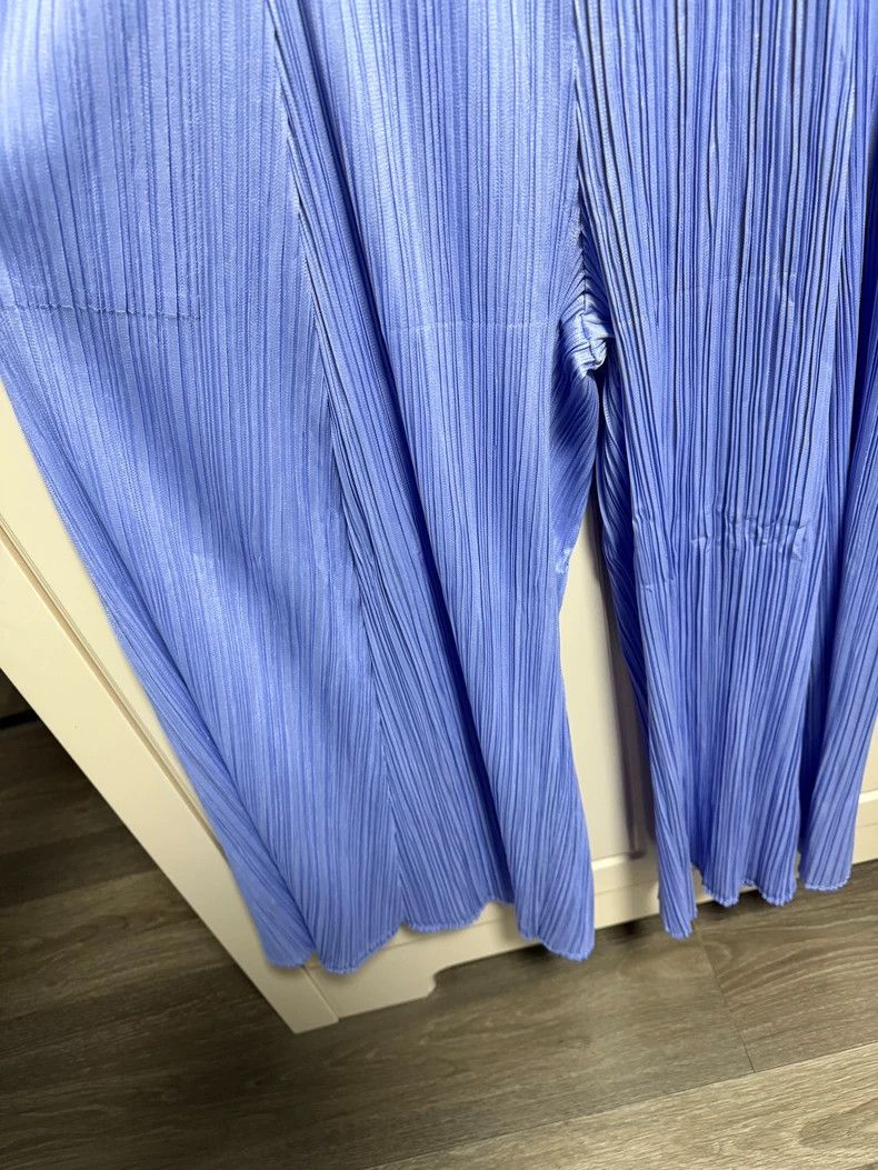 Issey Miyake Issey Miyake size:3 Blue-purple pleated trousers Size 31" - 2 Thumbnail