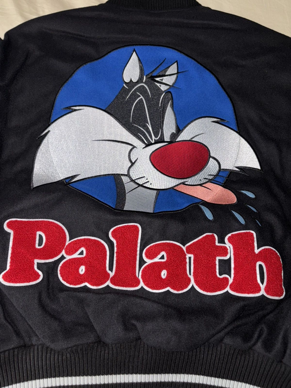 Palace × Ugg Palace x UGG Looney Tunes Palath Varsity Jacket Size US M / EU 48-50 / 2 - 2 Thumbnail