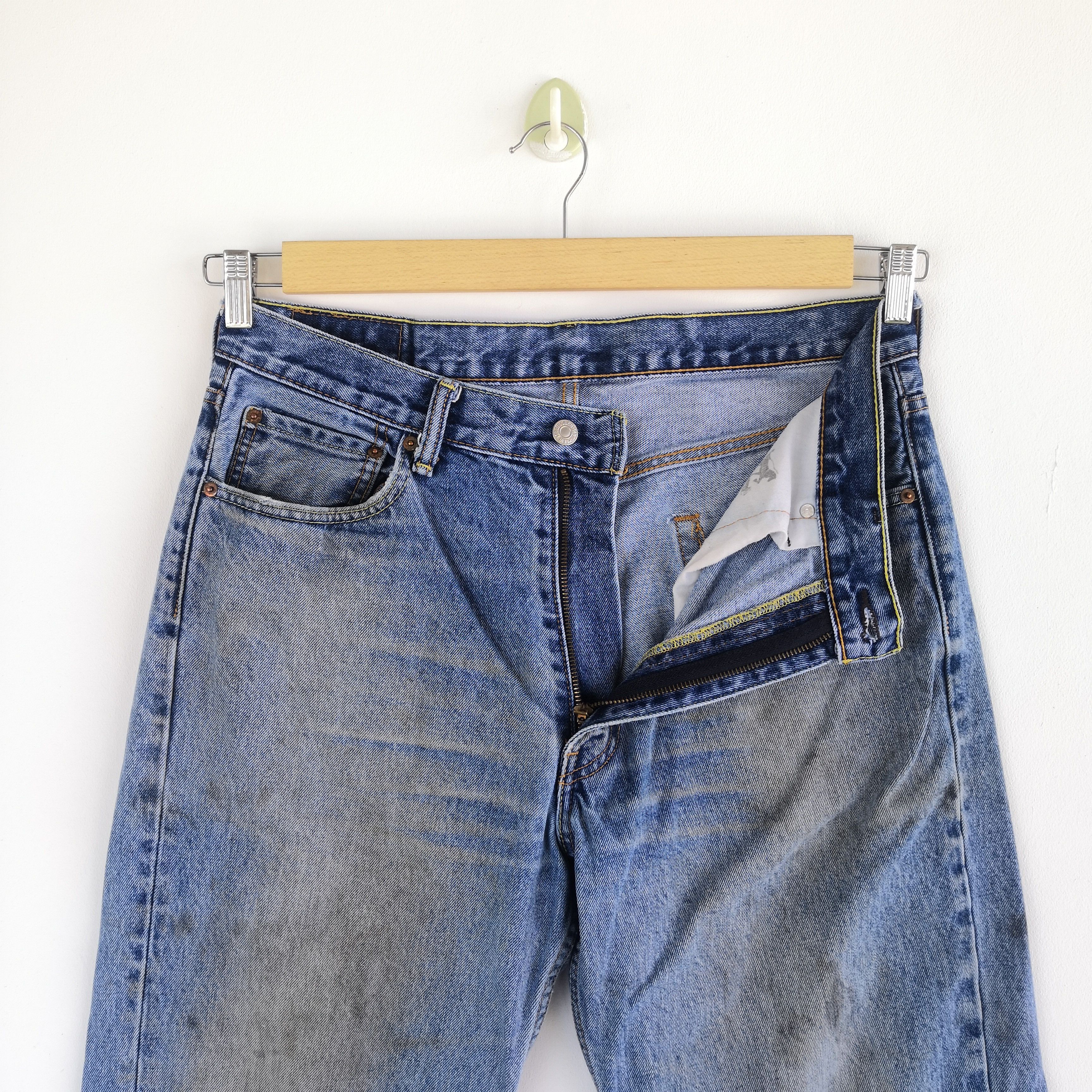 Levi's Dirty Levis 550 Jeans Released Hem Levi's Light Wash Denim Size US 34 / EU 50 - 7 Thumbnail