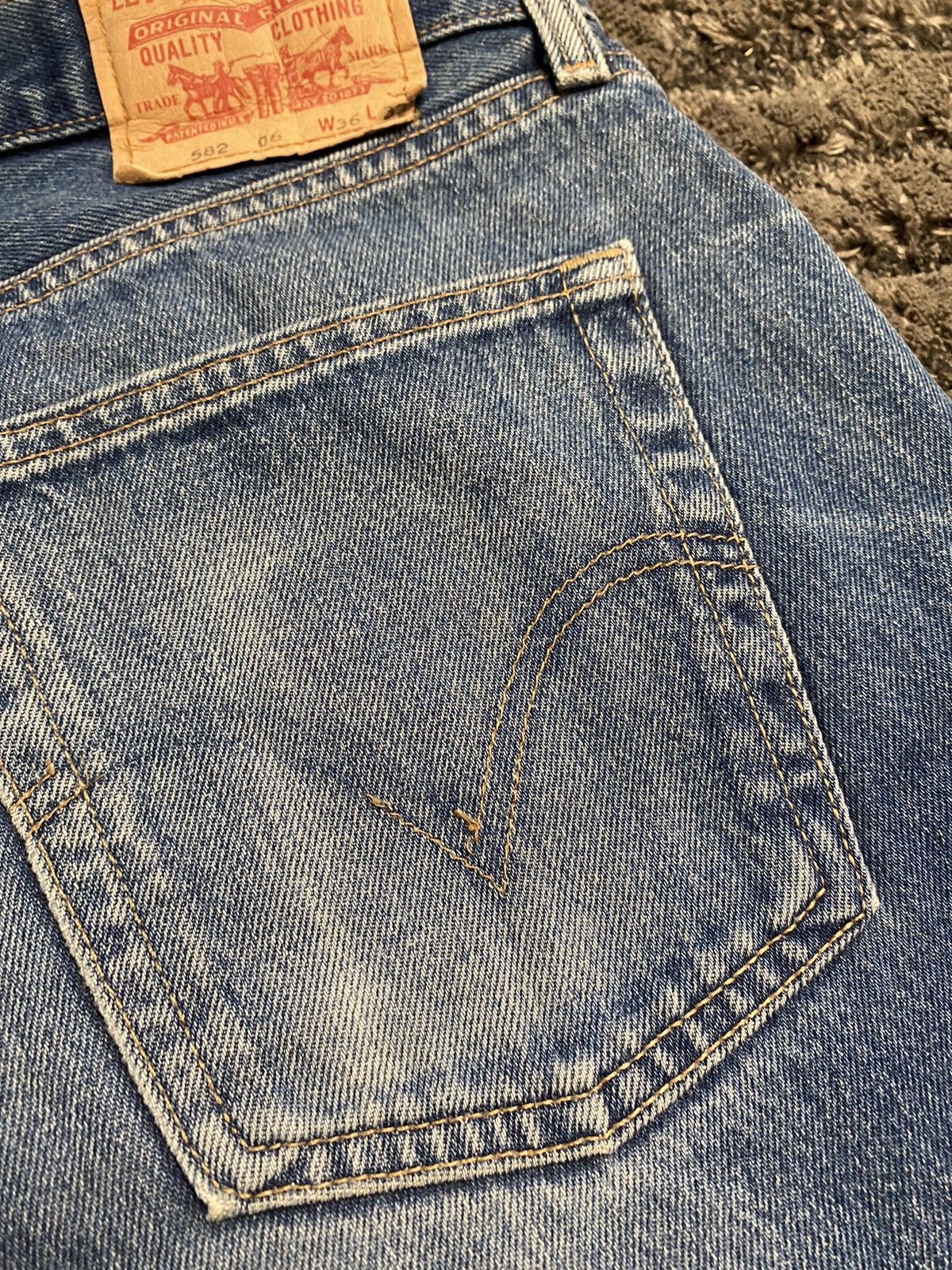 Levi's Vintage Blue Levi’s Straight Leg Jeans Trousers Basic 582 Size US 36 / EU 52 - 9 Thumbnail