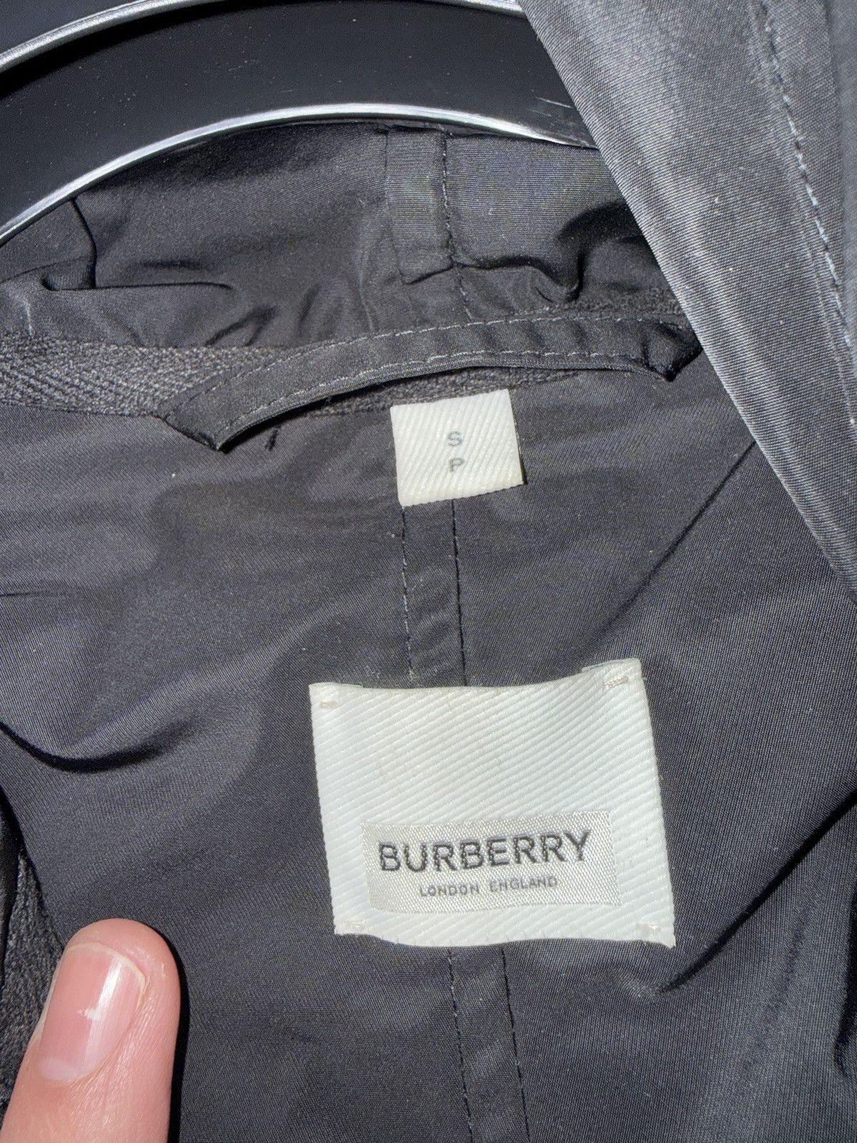 Burberry Burberry check windbreaker jacket Size US M / EU 48-50 / 2 - 5 Thumbnail