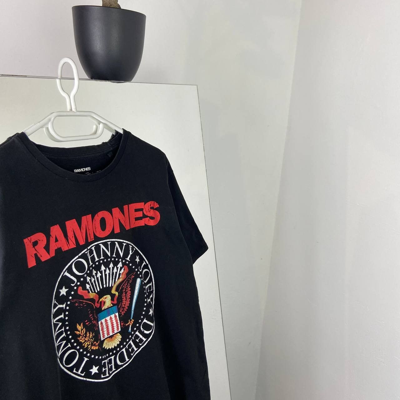 Band Tees Ramones Vintage Y2K Rock Band T-Shirt Size US L / EU 52-54 / 3 - 2 Thumbnail