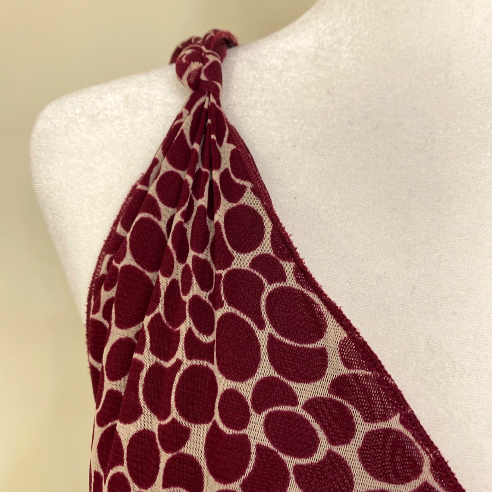Bcbgmaxazria BCBGMAXAZRIA Dress Women XS Burgundy Sleeveless Halter Lined A-Line Knee-Length Floral Casual Party Womens Size XS / US 0-2 / IT 36-38 - 4 Thumbnail
