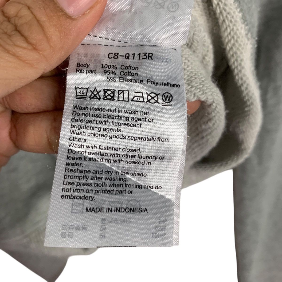 Champion Vintage Y2K CHAMPION Big Logo Pullover Hoodies #2213-C98 Size US M / EU 48-50 / 2 - 17 Thumbnail