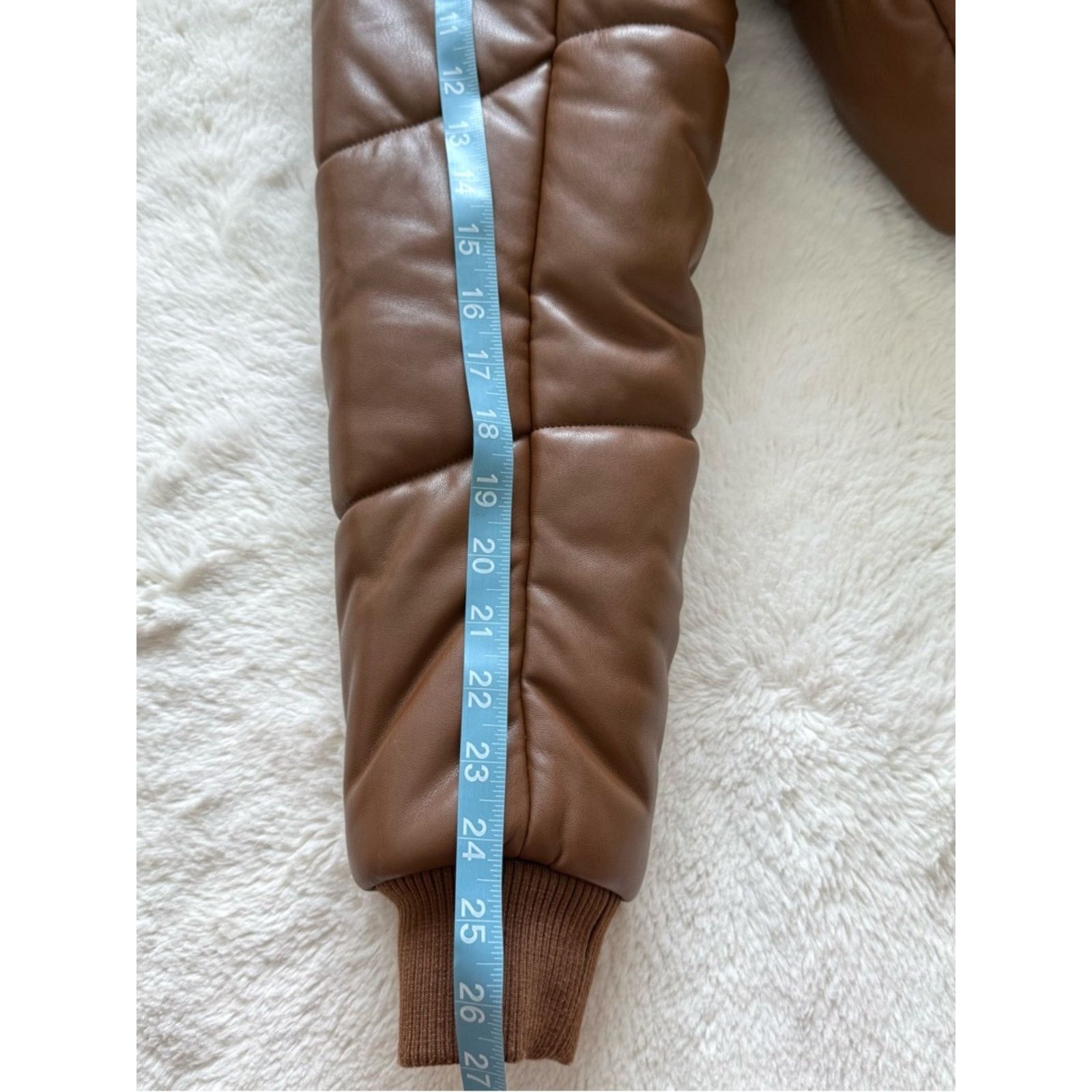 ALO Yoga Faux Leather Puffer Jacket Cinnamon Powder size XS