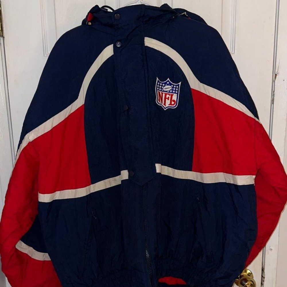 image of Logo Athletic Nfl Jacket Men's Size 2Xl in Red