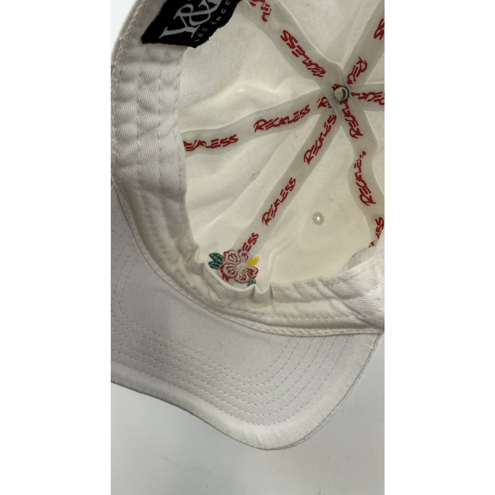 Vintage Young & Reckless Hat Cap Strap Back White Embroidered Flower Mens One Size Adjustable Size ONE SIZE - 4 Thumbnail