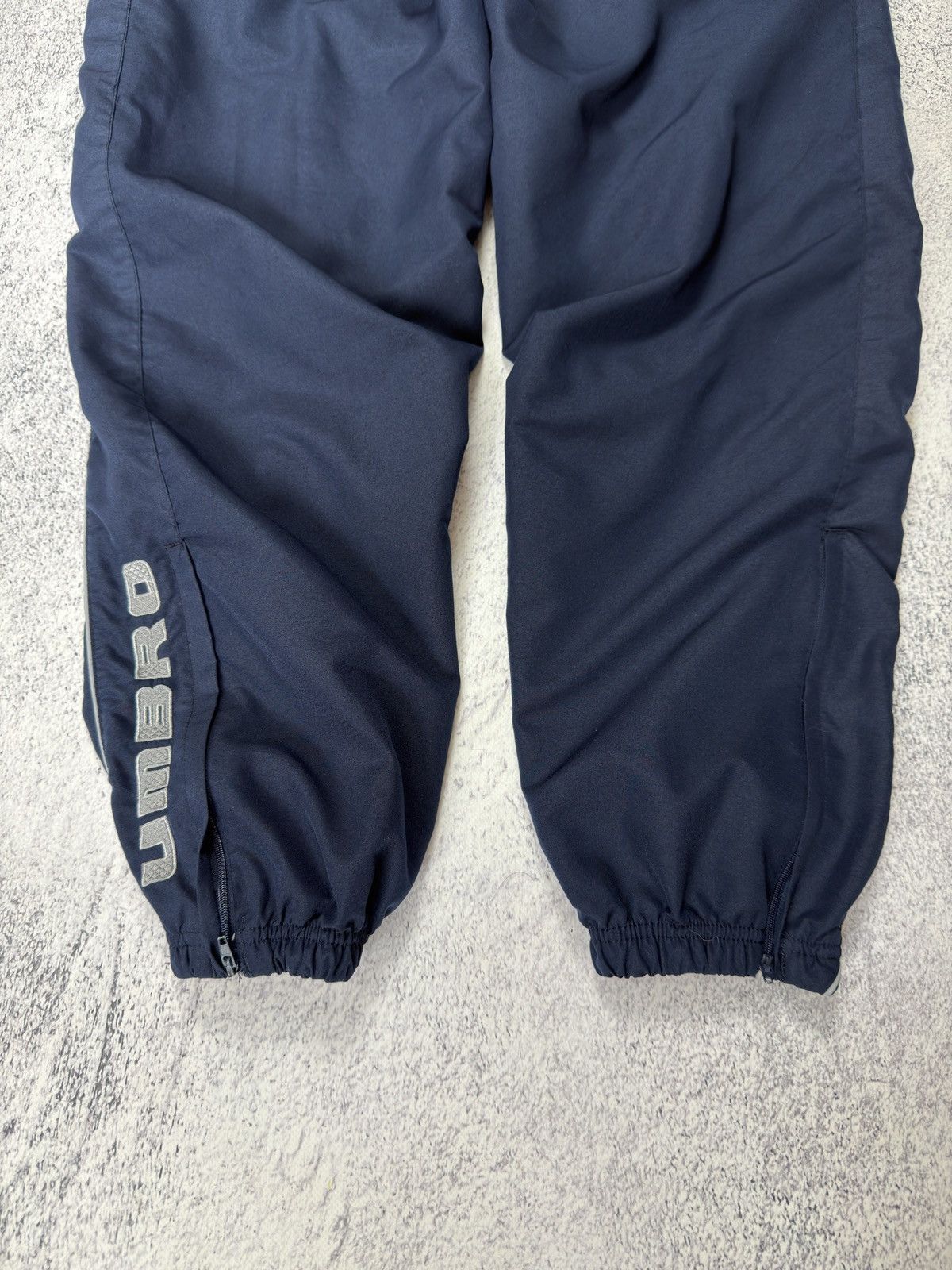 Umbro Vintage Umbro Nylon Sweatpants Y2k Style Drill Parachute Size US 32 / EU 48 - 12 Thumbnail