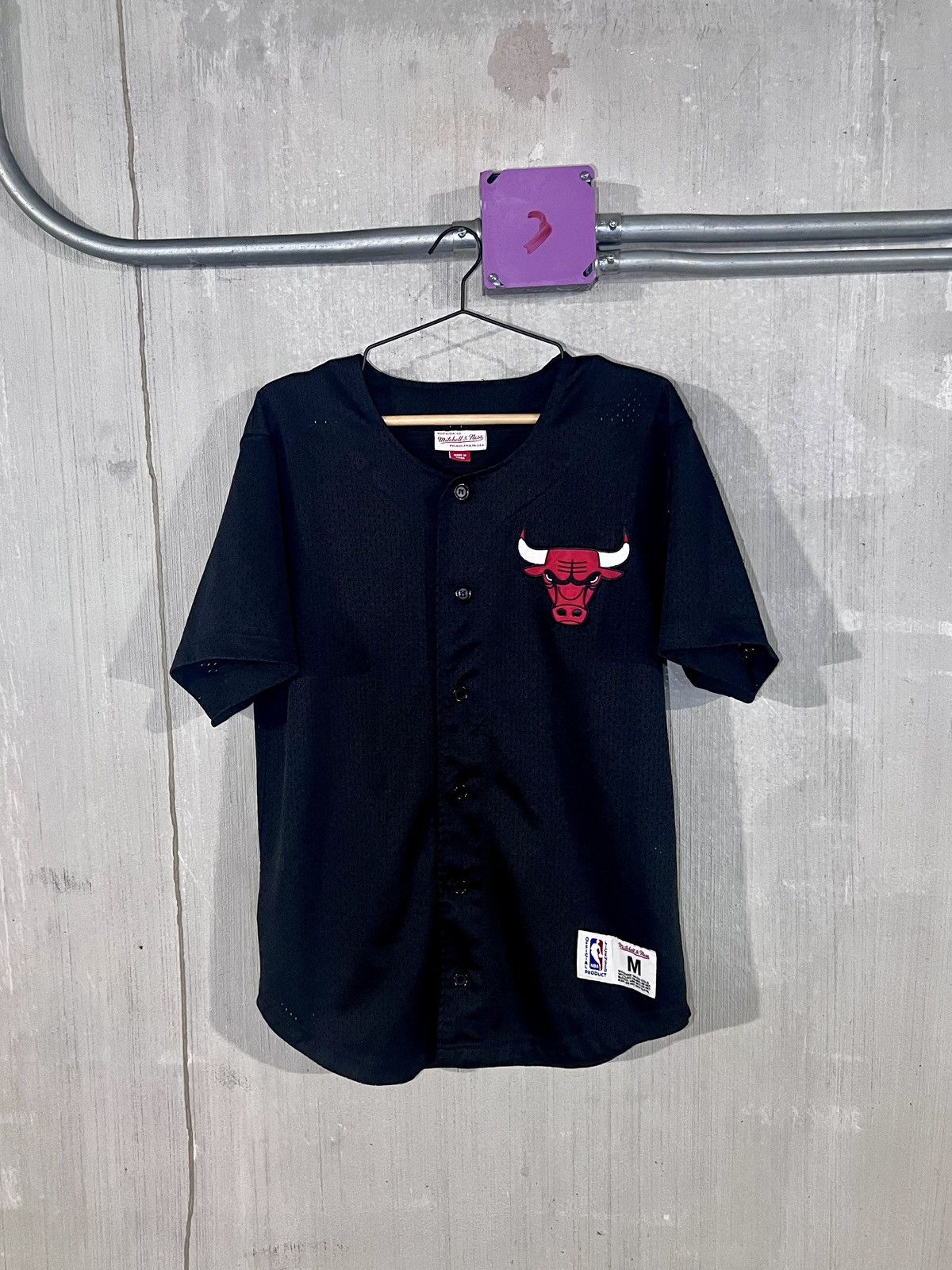 Mitchell & Ness Mitchell & Ness Chicago Bulls Mesh Button Jersey (Size M) Size US M / EU 48-50 / 2 - 1 Thumbnail