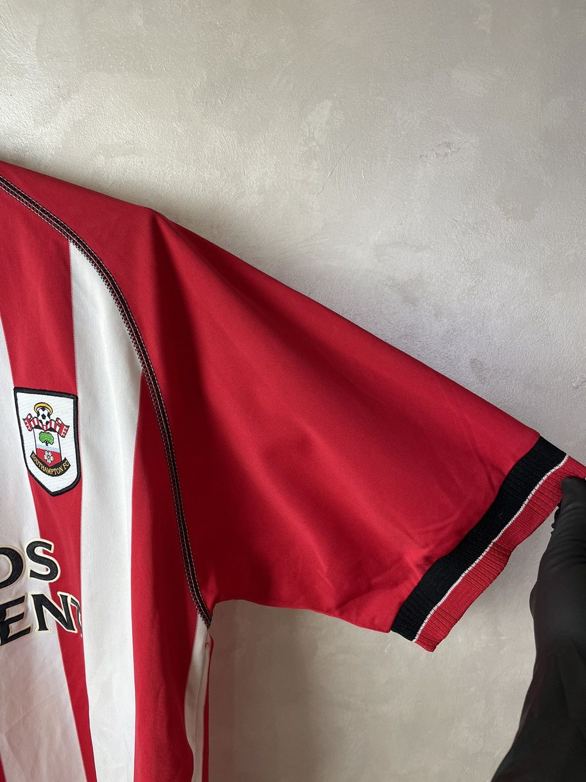Vintage Southampton 2003 - 2005 home Soccer Jersey football shirt L Size US L / EU 52-54 / 3 - 5 Thumbnail