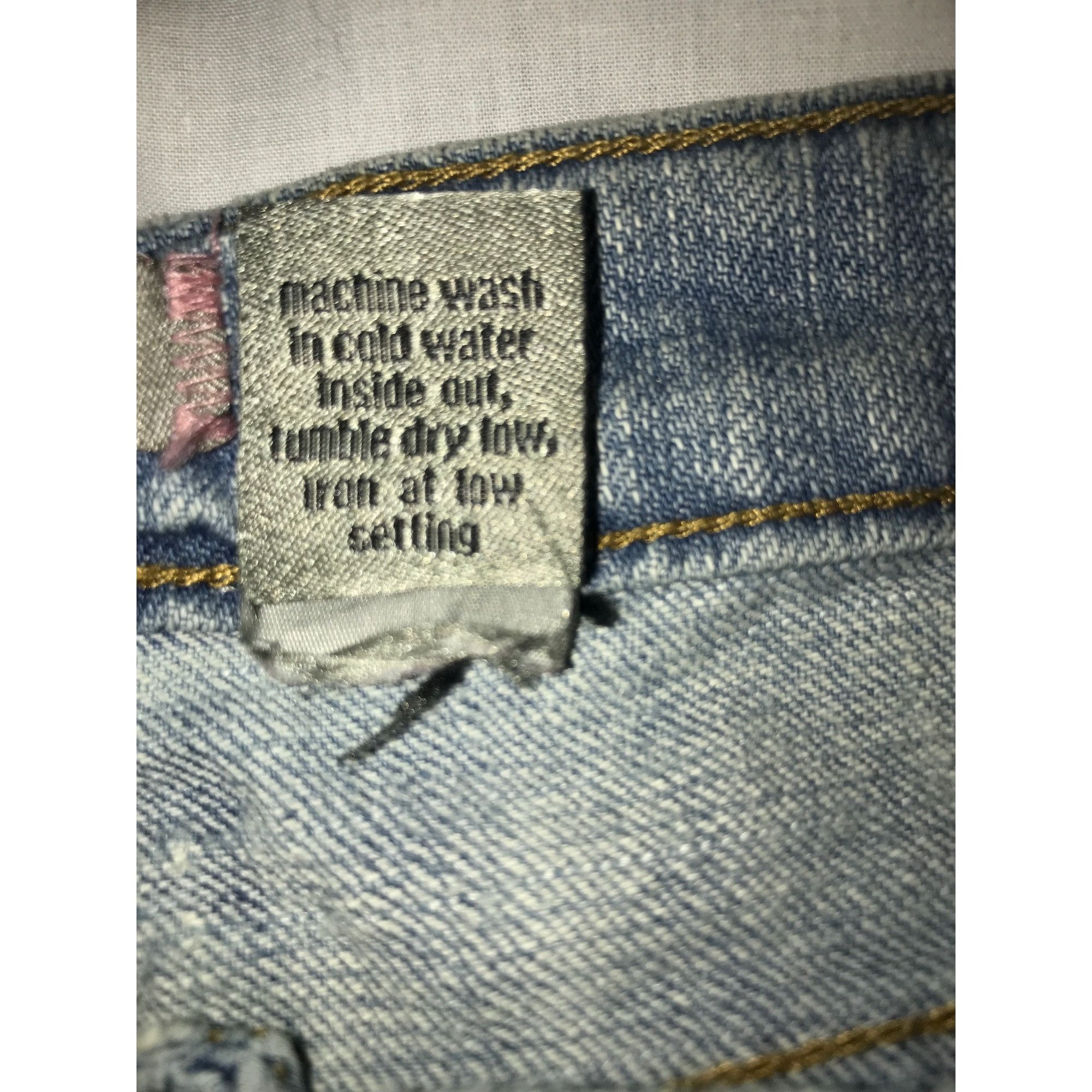 Vintage Devoted Women Embroidered Floral Rhinestones Distressed Jean Size 28" / US 6 / IT 42 - 9 Thumbnail