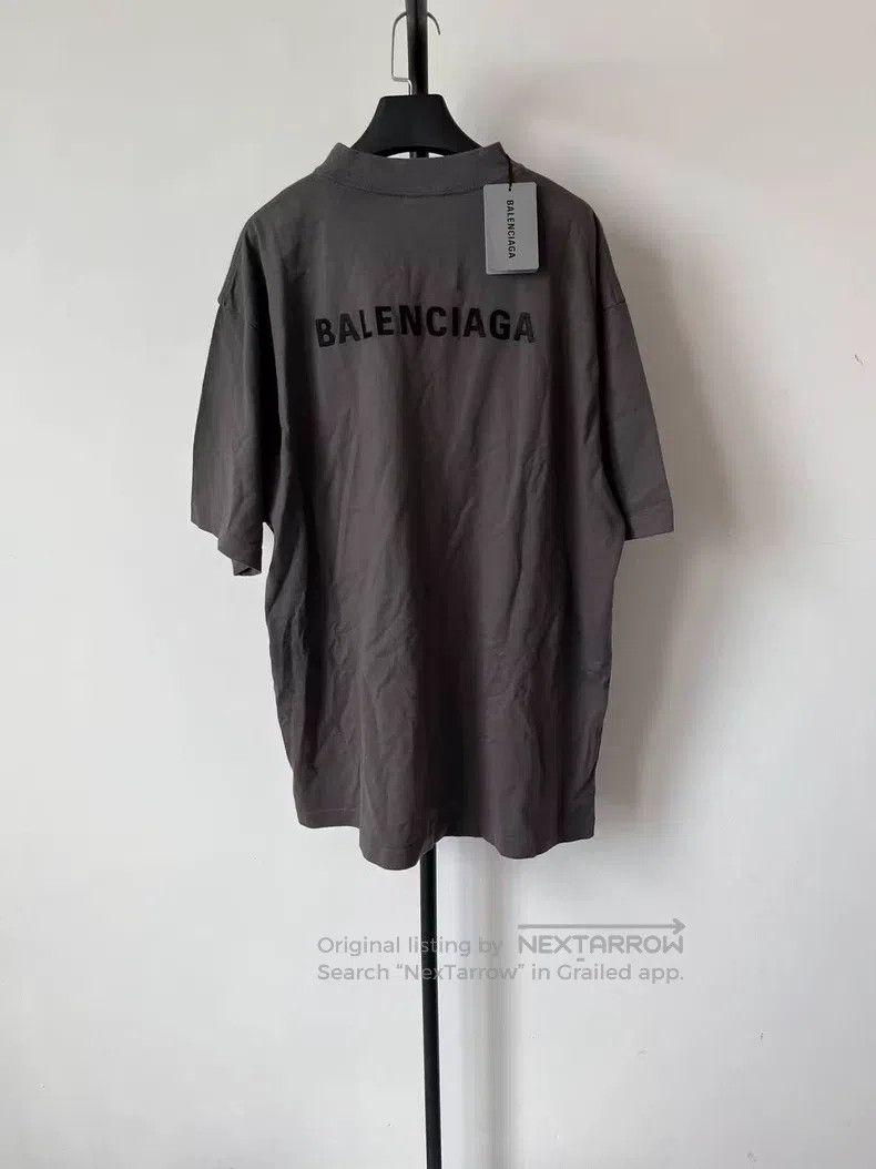 Balenciaga Balenciaga Letter Logo Embroidered Round Neck Short Sleeve Size US L / EU 52-54 / 3 - 2 Thumbnail