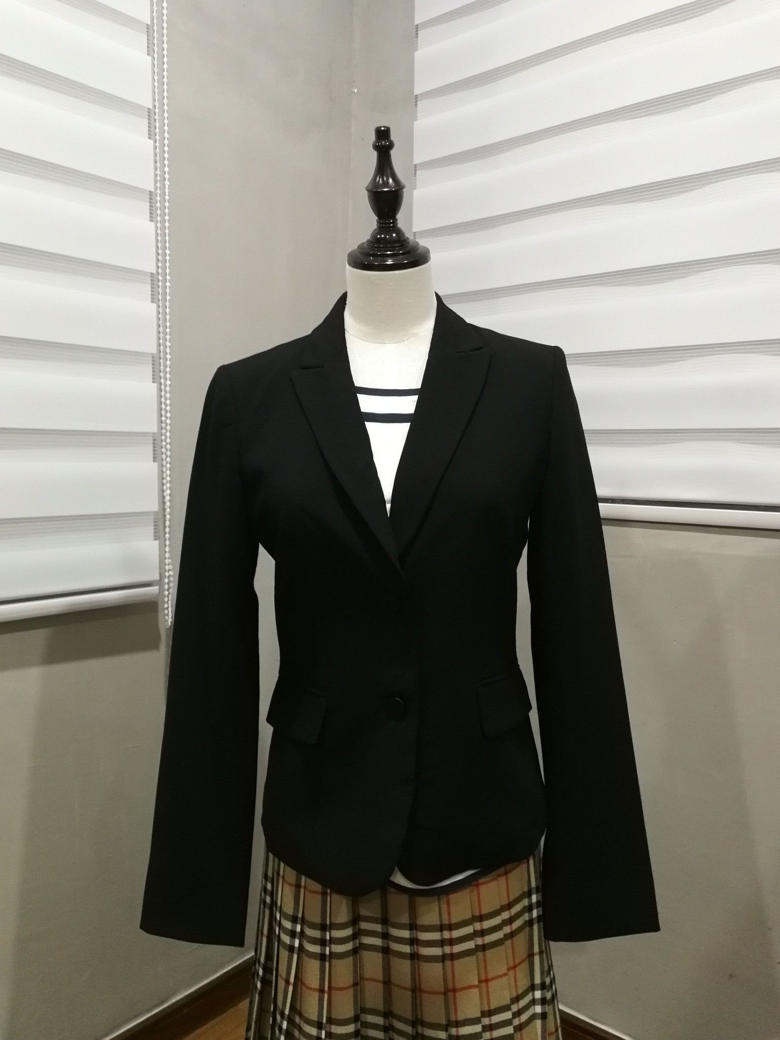 DKNY × Designer Calvin Klein pre own woman Blazer XS 1837 Size XS / US 0-2 / IT 36-38 - 1 Thumbnail