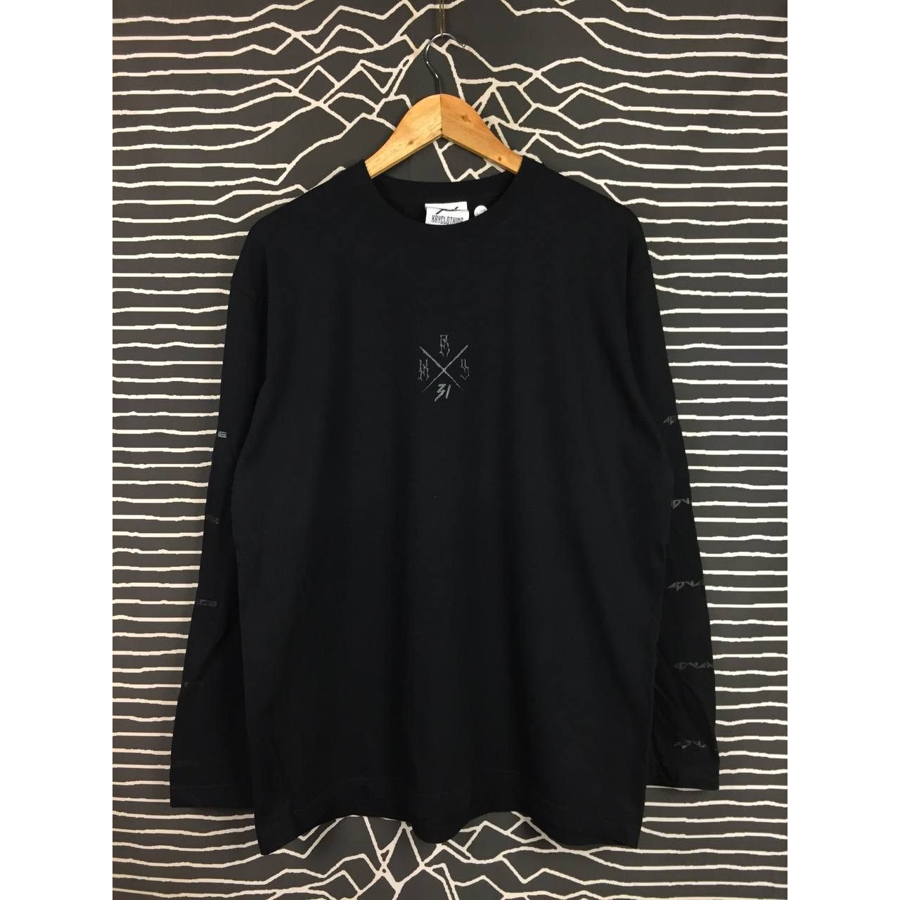 Japanese Brand Kryclothing Skull Flower Graphic Longsleeve Tee Size US XL / EU 56 / 4 - 5 Thumbnail