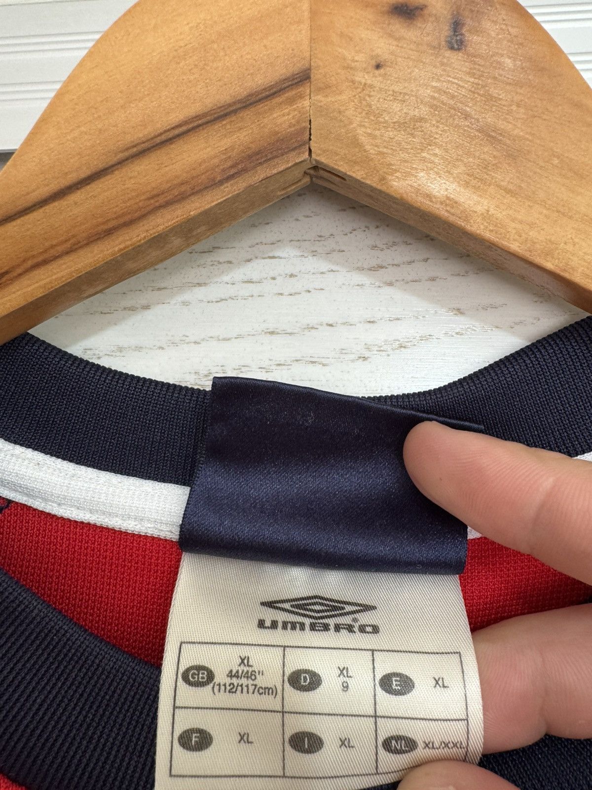 Umbro × Vintage Vintage England 2001-2002 Soccer Training Jersey Football Size US XL / EU 56 / 4 - 15 Thumbnail