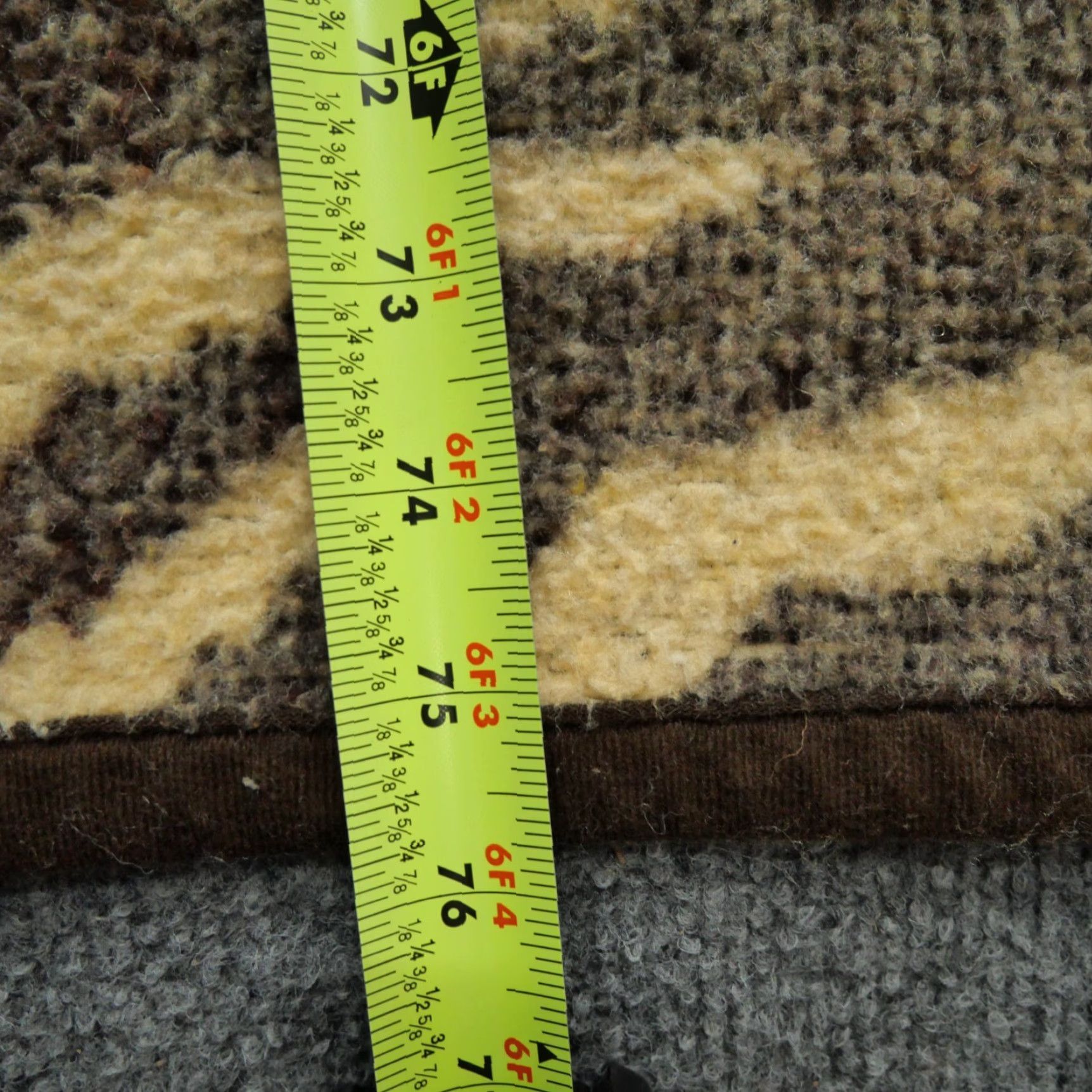 Vintage VINTAGE Shawl Mens Sweatshirt Pullover One Size Gray Fleece Patchwork Boy Scout London Israel 90s Winter Mens Size US M / EU 48-50 / 2 - 4 Thumbnail
