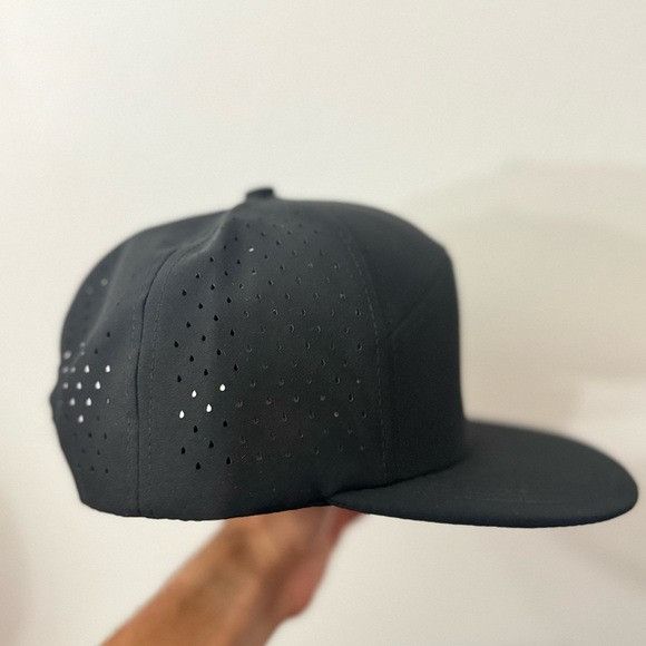 Designer NEW 7 PANEL CAMPER LASER CUT MESH GOLFER BLACK HAT Size ONE SIZE - 3 Thumbnail