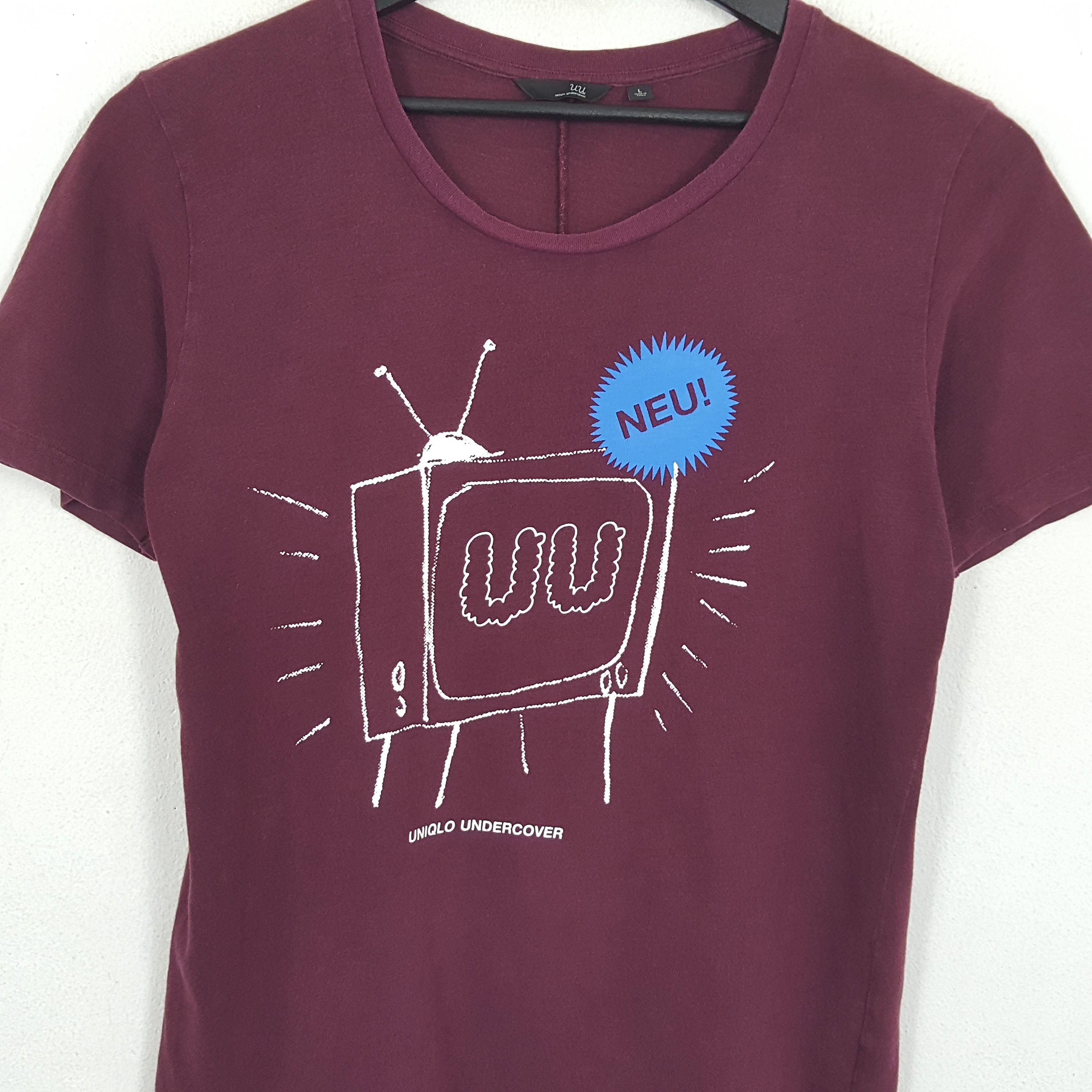 Japanese Brand × Undercover × Uniqlo UNIQLO UNDERCOVER Japanese Brand Daily Wear Tshirt Size US M / EU 48-50 / 2 - 2 Thumbnail