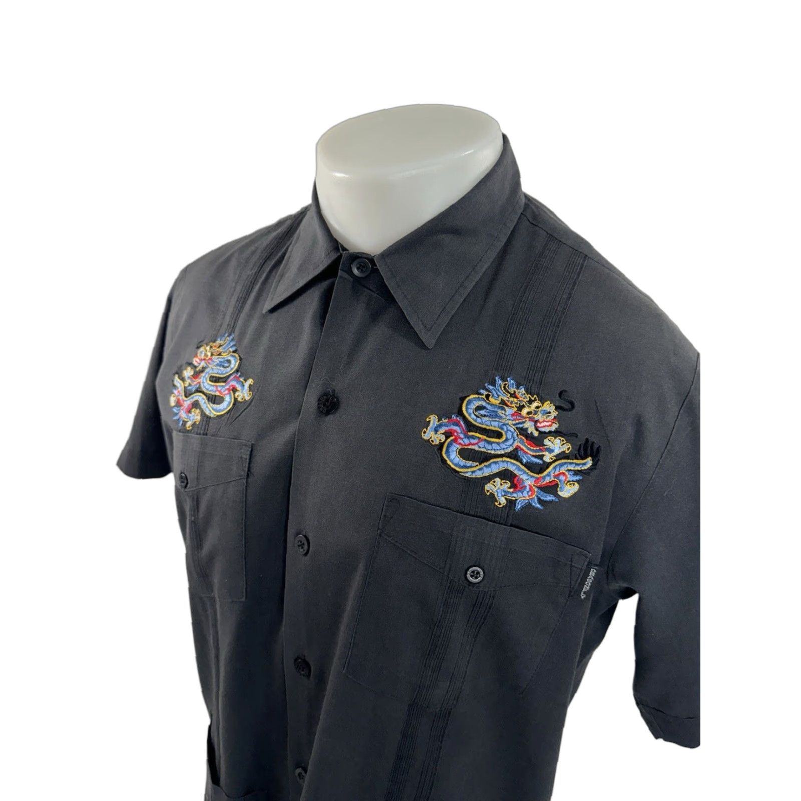 Vintage Dragonfly Gaucho Guayabera Embroidered ASIAN DRAGON Aloha Mens M Shirt Short Sleeve Dark Gray Mens Shirt Size US M / EU 48-50 / 2 - 1 Thumbnail