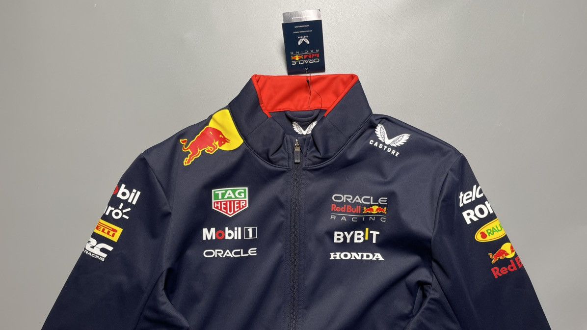 Castore × Red Bull NWT RED BULL RACING 2024 TEAM SOFT SHELL JACKET Size US M / EU 48-50 / 2 - 4 Thumbnail