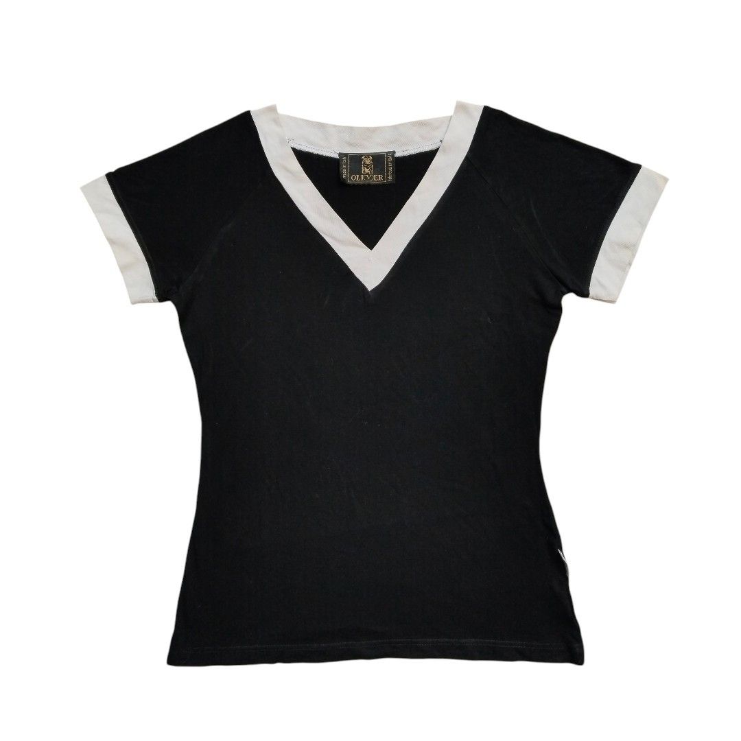 Valentino Vintage Oliver by Valentino vneck tee Size S / US 4 / IT 40 - 1 Thumbnail