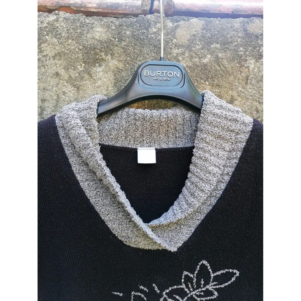 Other Black Knit Floral Sweater (Size M) Size US M / EU 48-50 / 2 - 4 Thumbnail