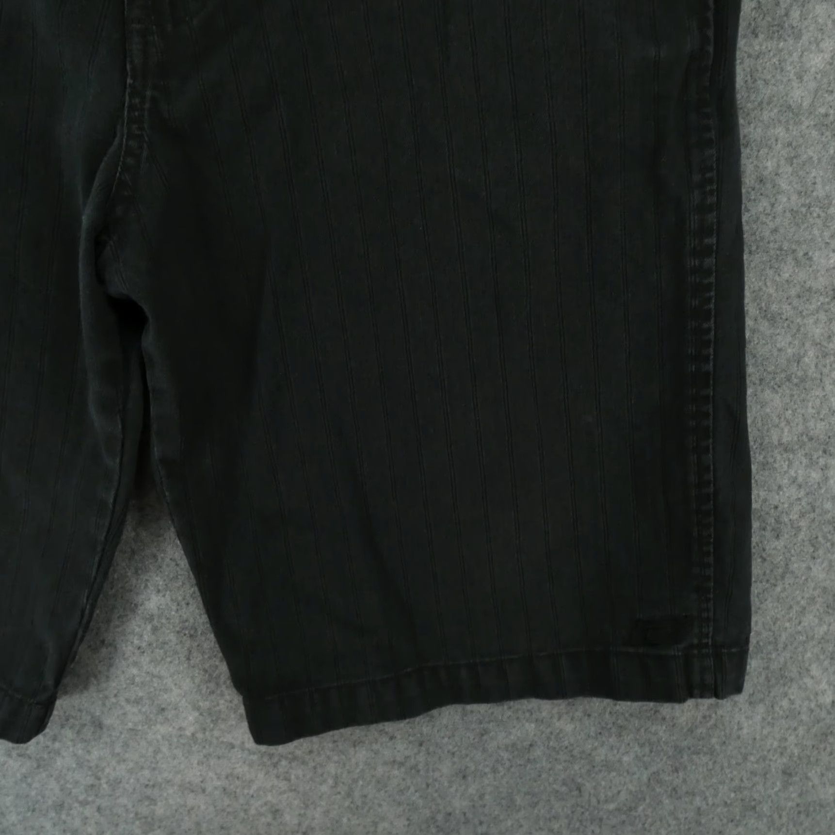 Vintage Fox Shorts Mens 31 Chino Flat Front Black Striped Embroidered Fox Head Size US 31 - 4 Thumbnail