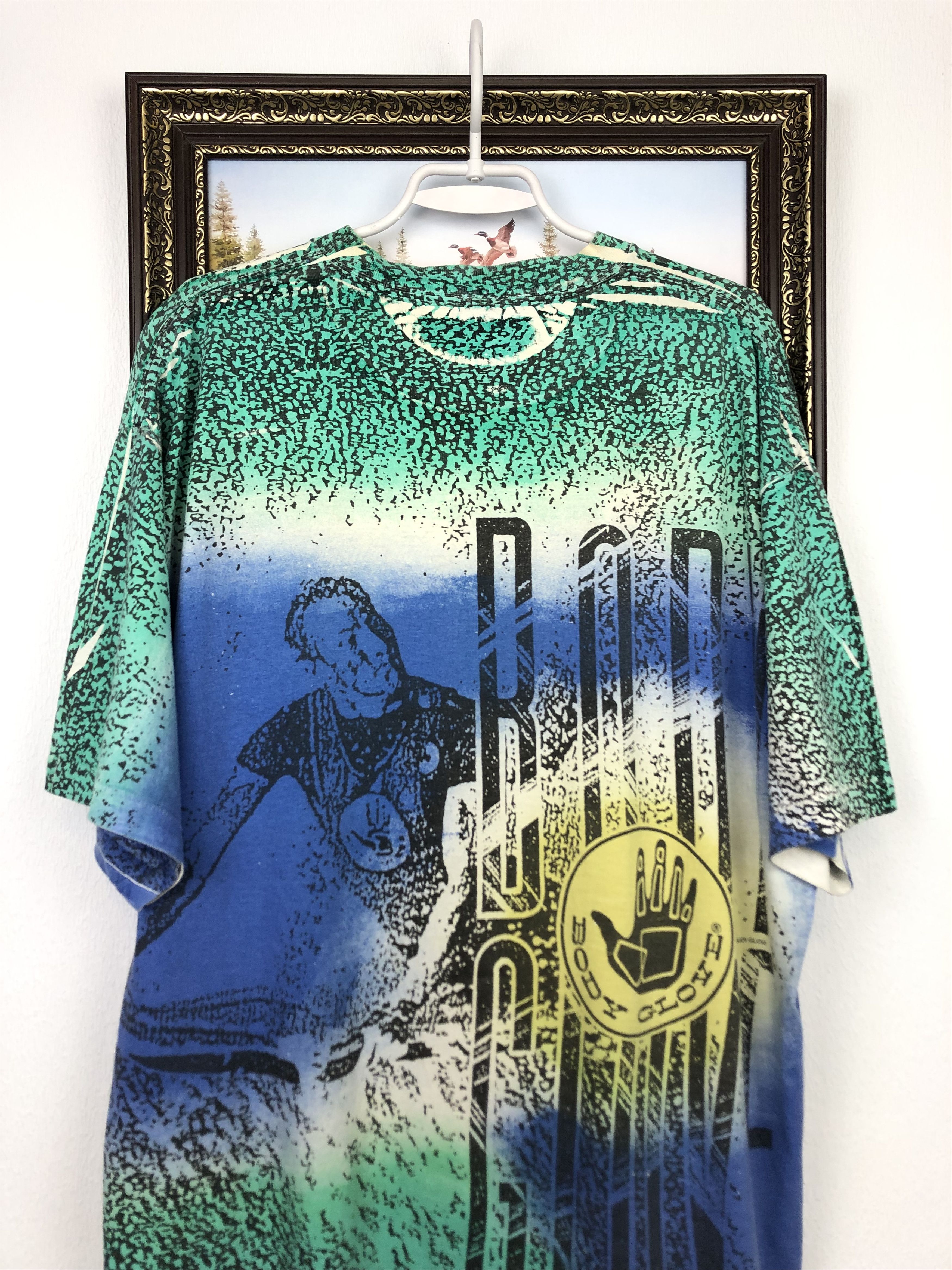 Vintage Vintage Body Glove Shirt Surfing All Over Print Tee Tie Die Size US XL / EU 56 / 4 - 9 Thumbnail