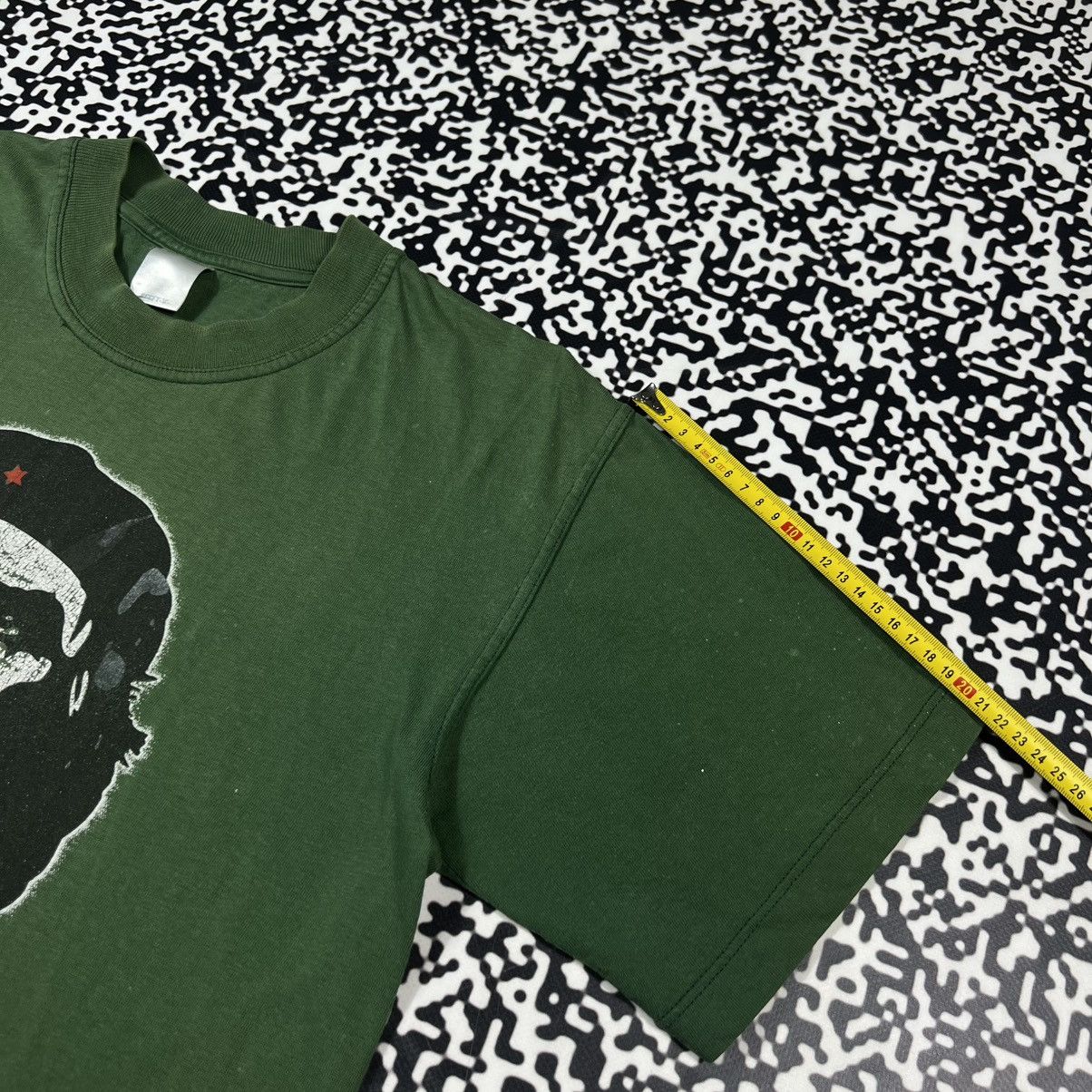 Hanes Vintage Y2K Che Guevara Band Revolution Rage Style T-shirt Size US L / EU 52-54 / 3 - 14 Thumbnail