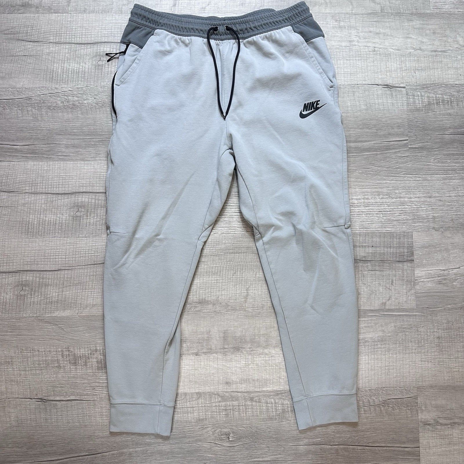 Nike Nike Sportswear Tech Fleece Joggers Pants Mens XL Platinum Size US 34 / EU 50 - 1 Thumbnail