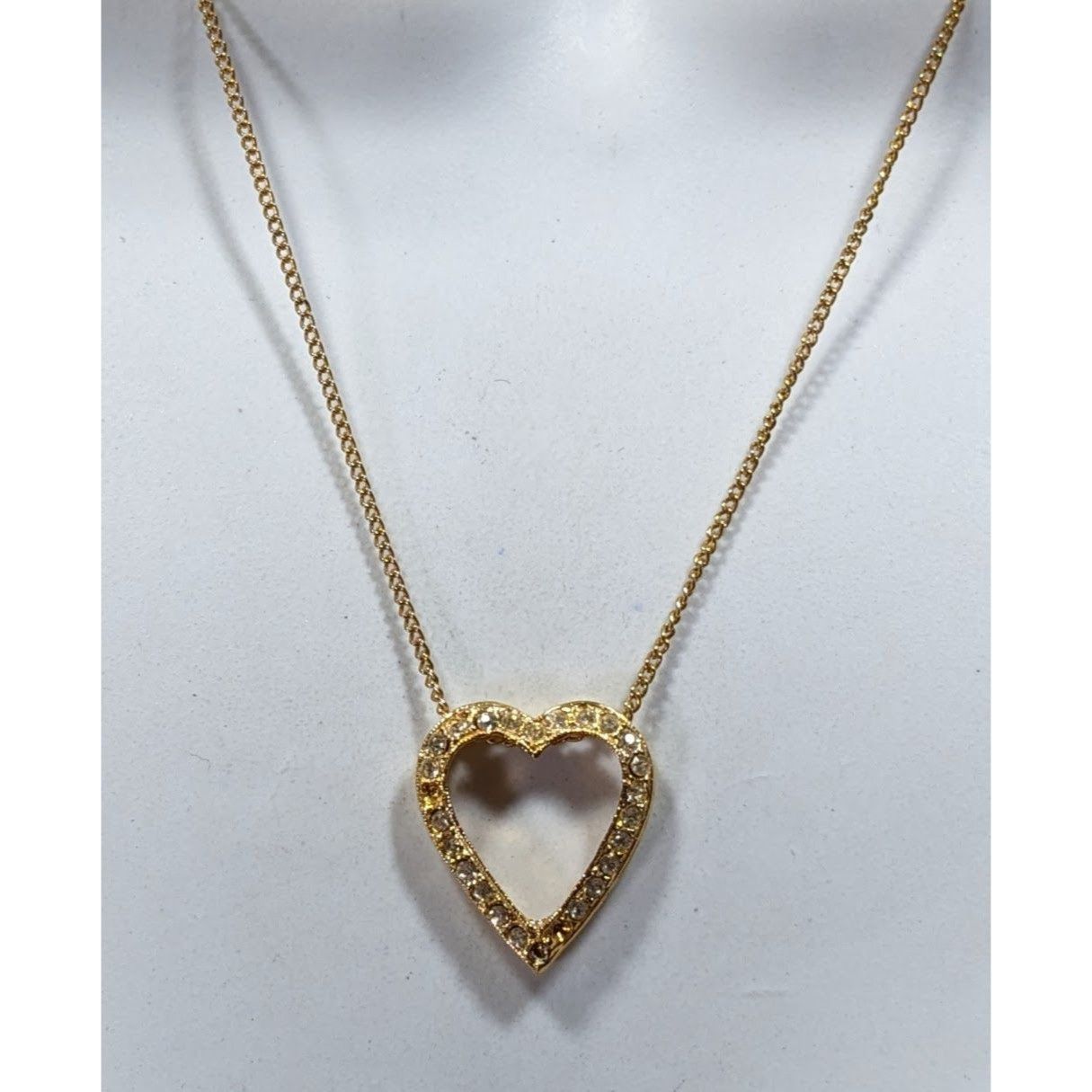 Other Elegant Open Heart Rhinestone Gold Tone Pendant Necklace Size ONE SIZE - 4 Thumbnail