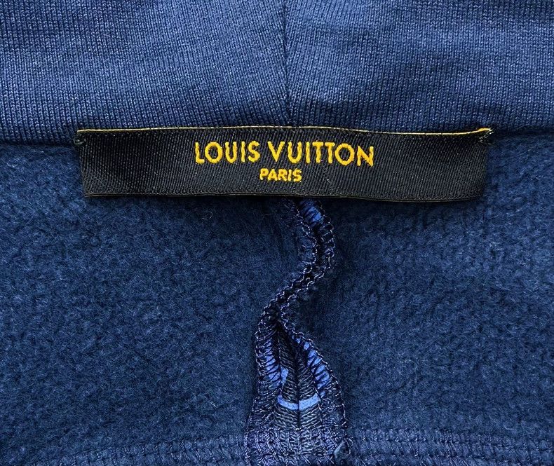 Louis Vuitton Louis Vuitton Blue Sweatshirt with Old Flower Circumferent Size US M / EU 48-50 / 2 - 6 Thumbnail