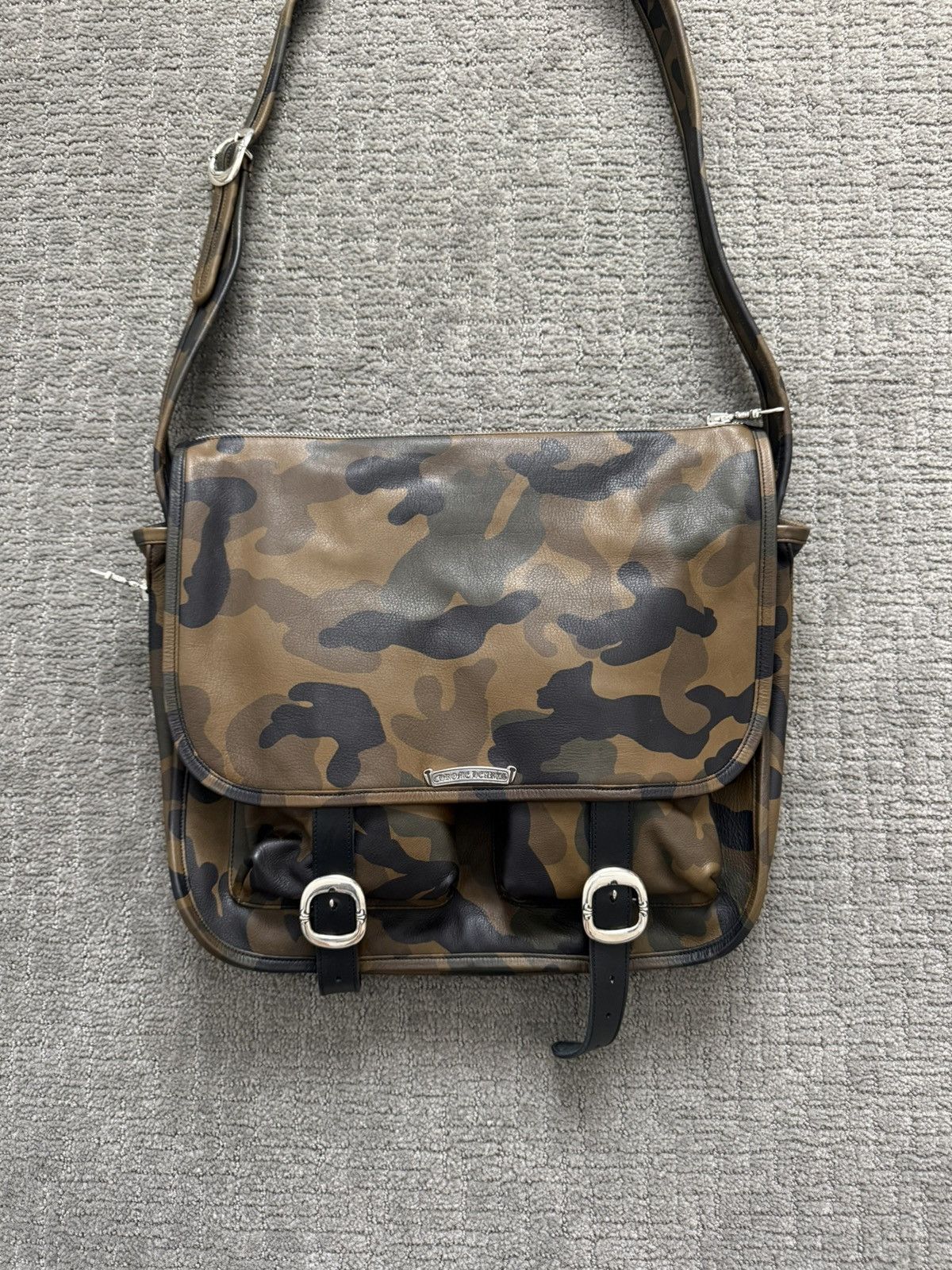 Chrome Hearts CAMO GUNSLINGER MESSENGER BAG LARGE Size ONE SIZE - 1 Thumbnail