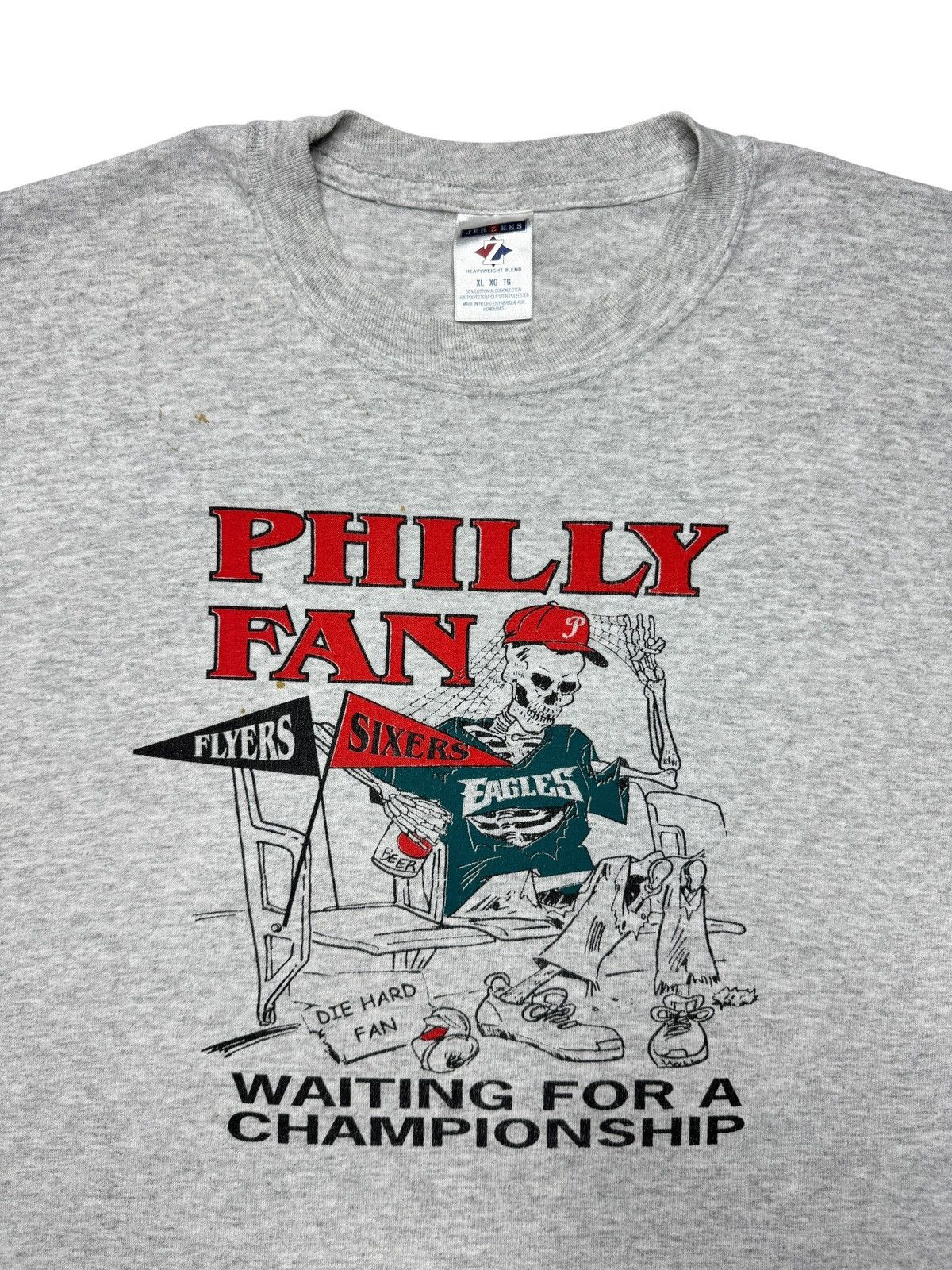 Vintage Vintage Philadelphia Eagles Flyers Sixers Fan Tee Shirt Size US XL / EU 56 / 4 - 3 Thumbnail