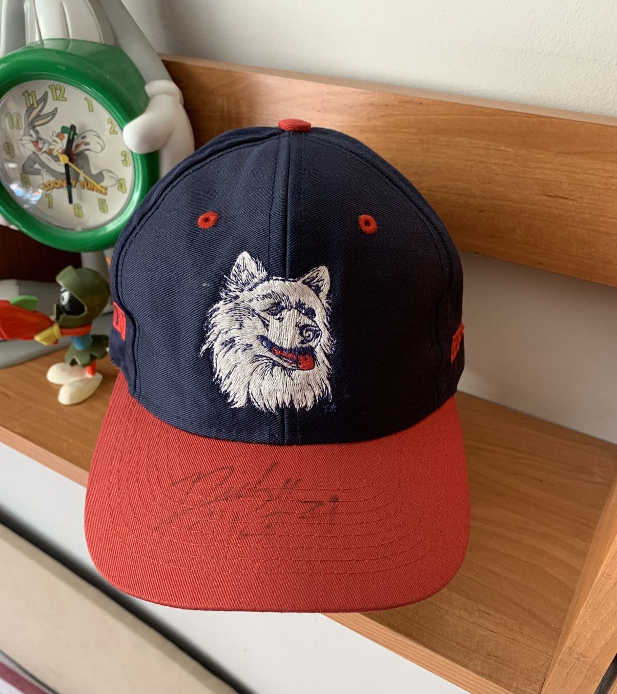 Logo 7 90s Vintage Logo 7 NCAA UConn Huskies Signed Snapback Hat Size ONE SIZE - 1 Thumbnail