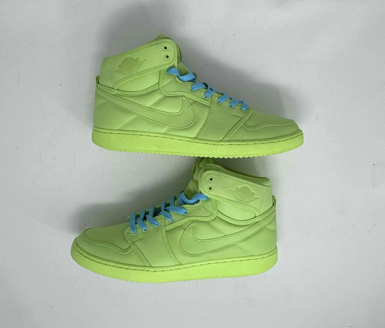 Jordan Brand Billie Eilish x Women’s Air Jordan 1 KO ‘Volt’ - Men’s 10.5 Size US 10.5 / EU 43-44 - 1 Thumbnail