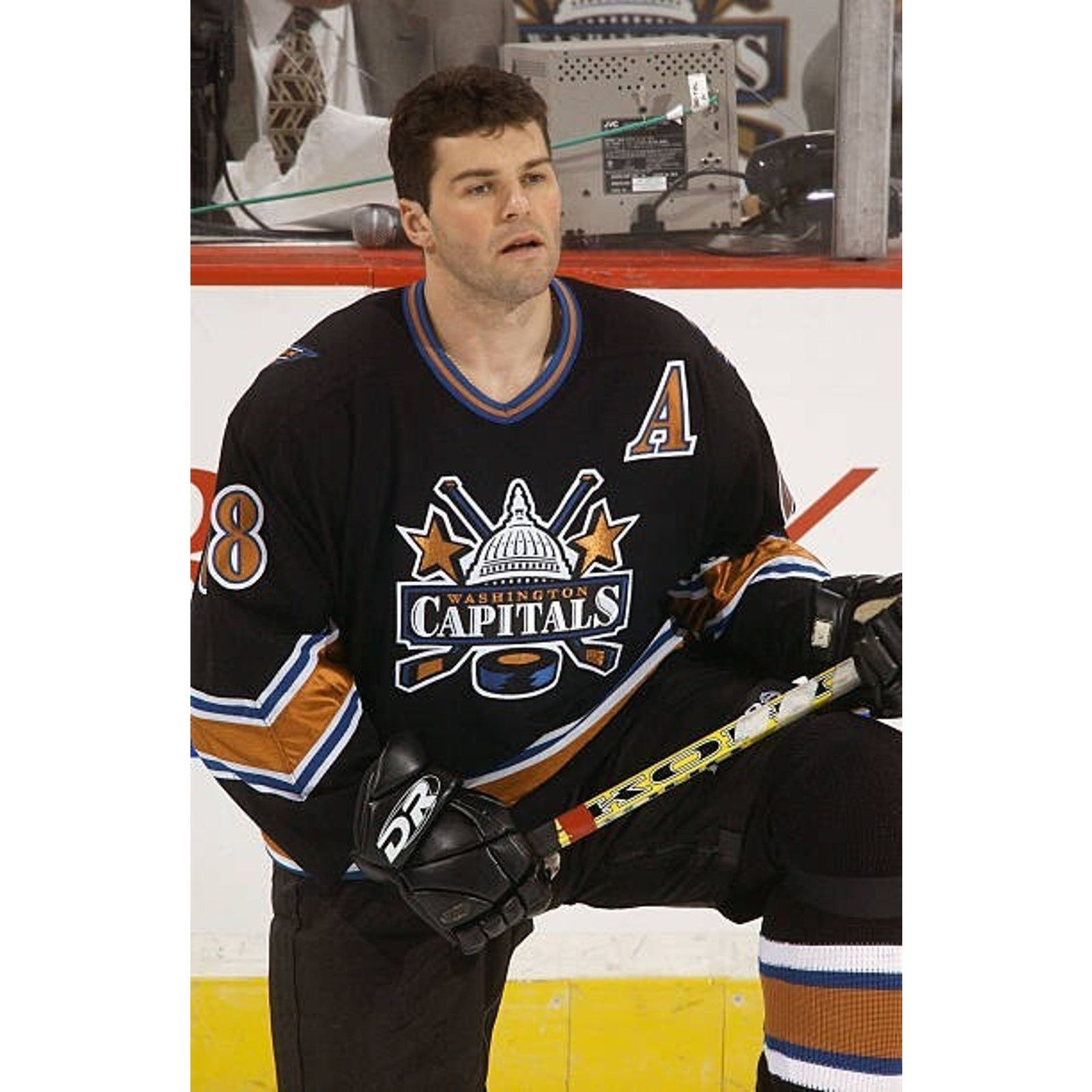 Koho JAGR #68 Washington Capitals 2000s jersey 3rd M Dome NHL vtg Size US M / EU 48-50 / 2 - 10 Thumbnail