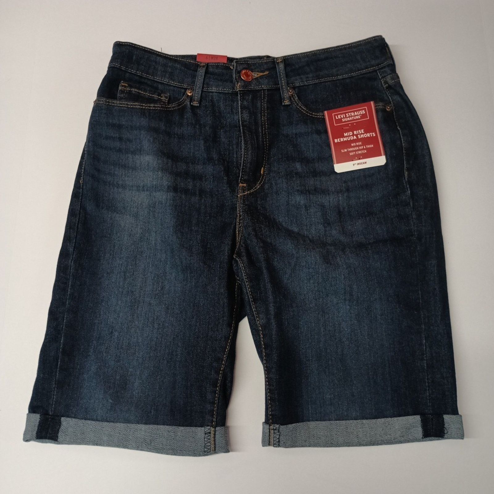 Levi's Levi Strauss Women's 9" Inseam Denim Shorts Size 6 W28 Blue Size 28" / US 6 / IT 42 - 1 Thumbnail