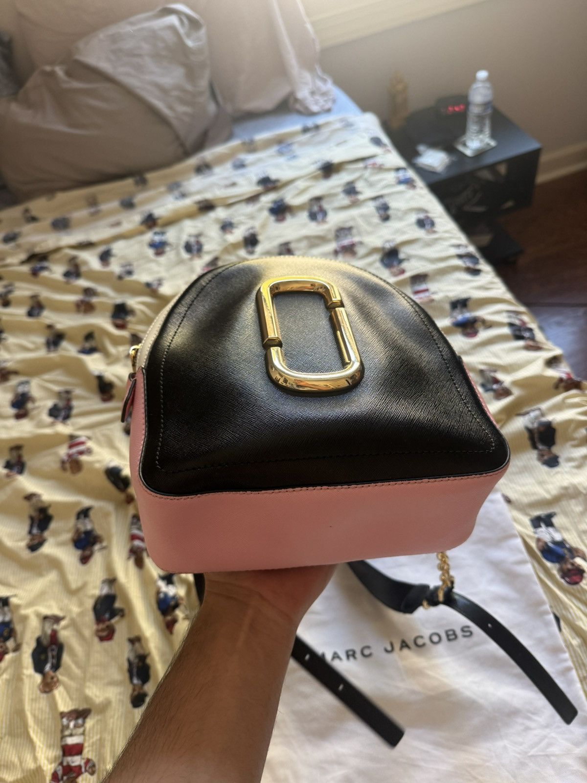 Marc Jacobs Marc Jacobs Cow Leather Snapshot Backpack Porcelain Size ONE SIZE - 1 Thumbnail