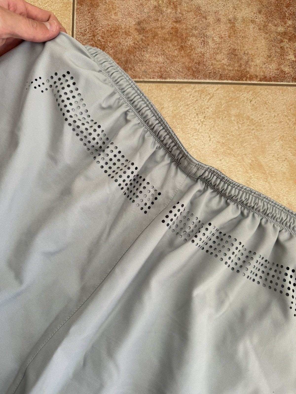 Nike × Vintage Vintage Arsenal Elmunia 2008-2009 Player Issue Soccer Shorts Size US 38 / EU 54 - 7 Thumbnail