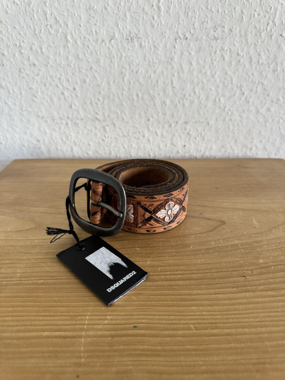 Dsquared2 Tooled Floral Leather Belt Size 28 - 2 Thumbnail