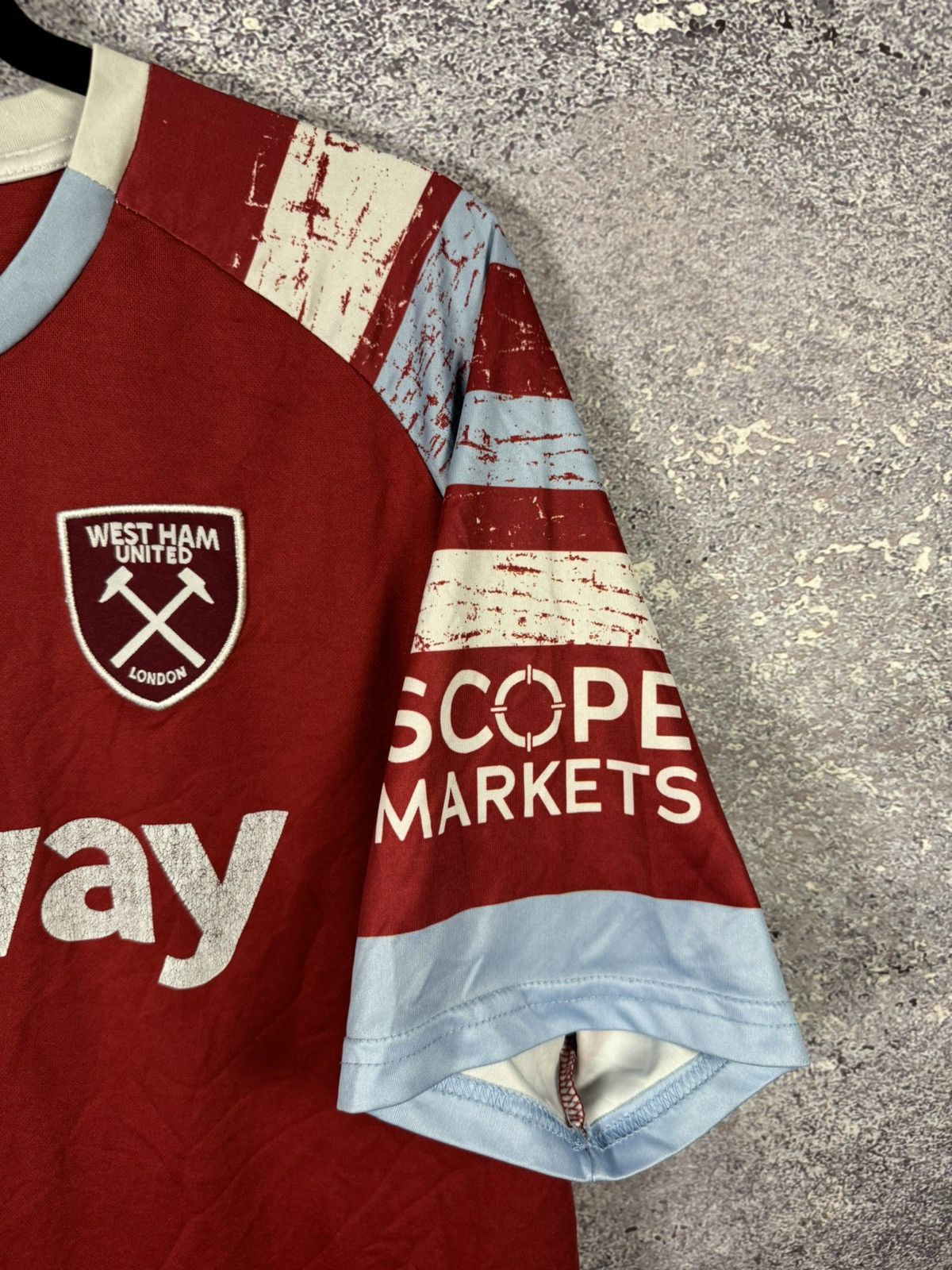 Vintage Vintage West Ham United 2022/23 Umbro Fan Jersey Blokcore XL Size US XL / EU 56 / 4 - 6 Thumbnail