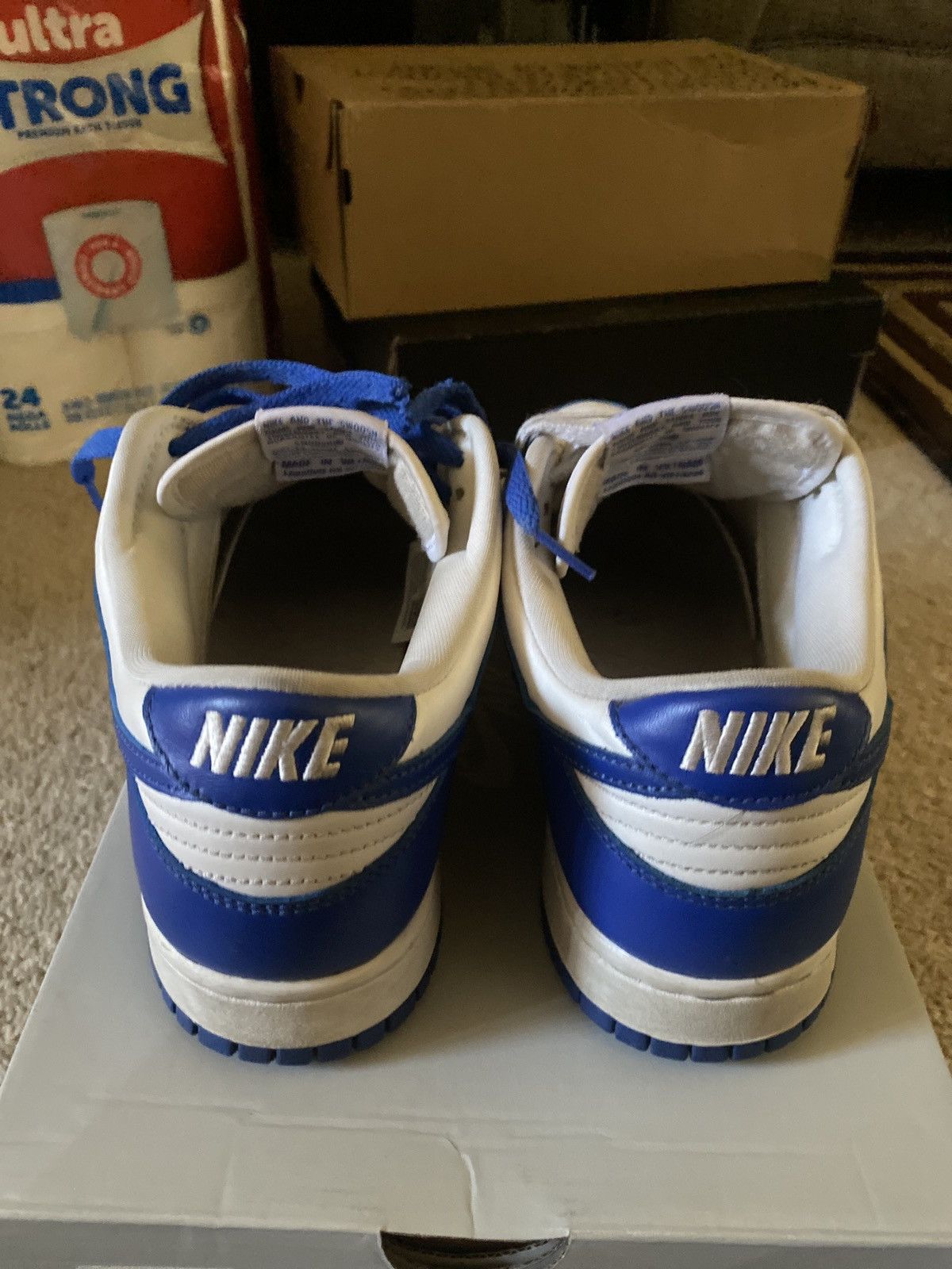 Nike Nike Kentucky Dunks Size US 10 / EU 43 - 2 Thumbnail