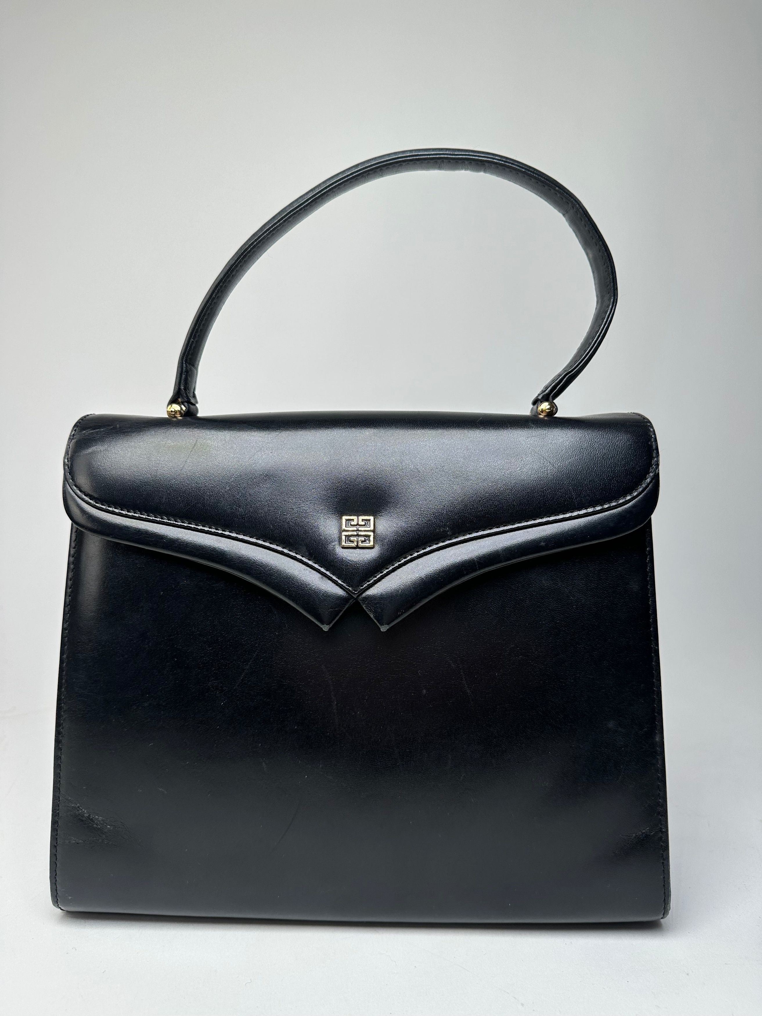 Givenchy Vintage Leather Logo Handbag Black Size ONE SIZE - 1 Thumbnail