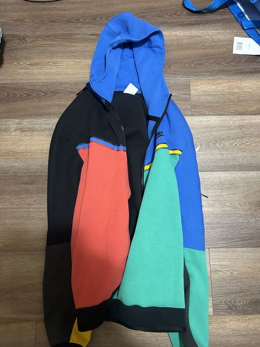 multicolor nike outfit