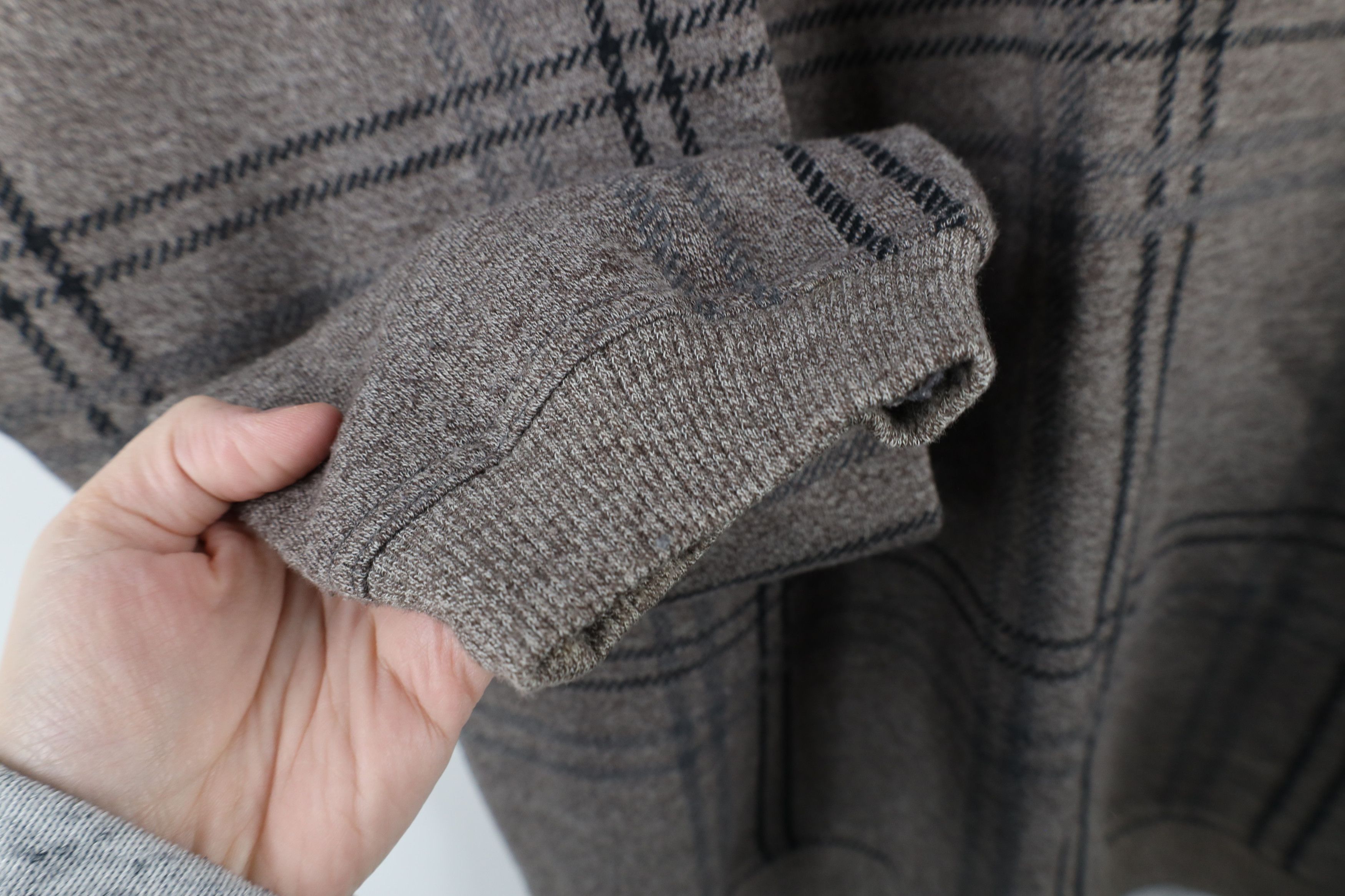 Vintage Vintage 90s Streetwear Faded Checkered Crewneck Sweatshirt Size US XL / EU 56 / 4 - 5 Thumbnail
