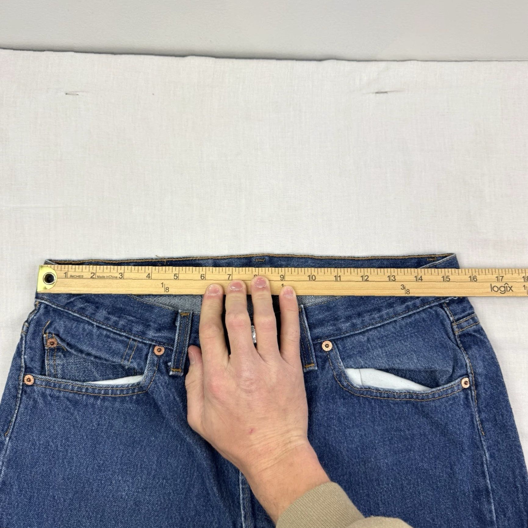 Levi's VINTAGE Levi's 501 Jeans Men Adult 31x30 Button Fly Made In USA Straight Blue 100% Cotton USA Womens Mens? Size US 31 - 7 Thumbnail