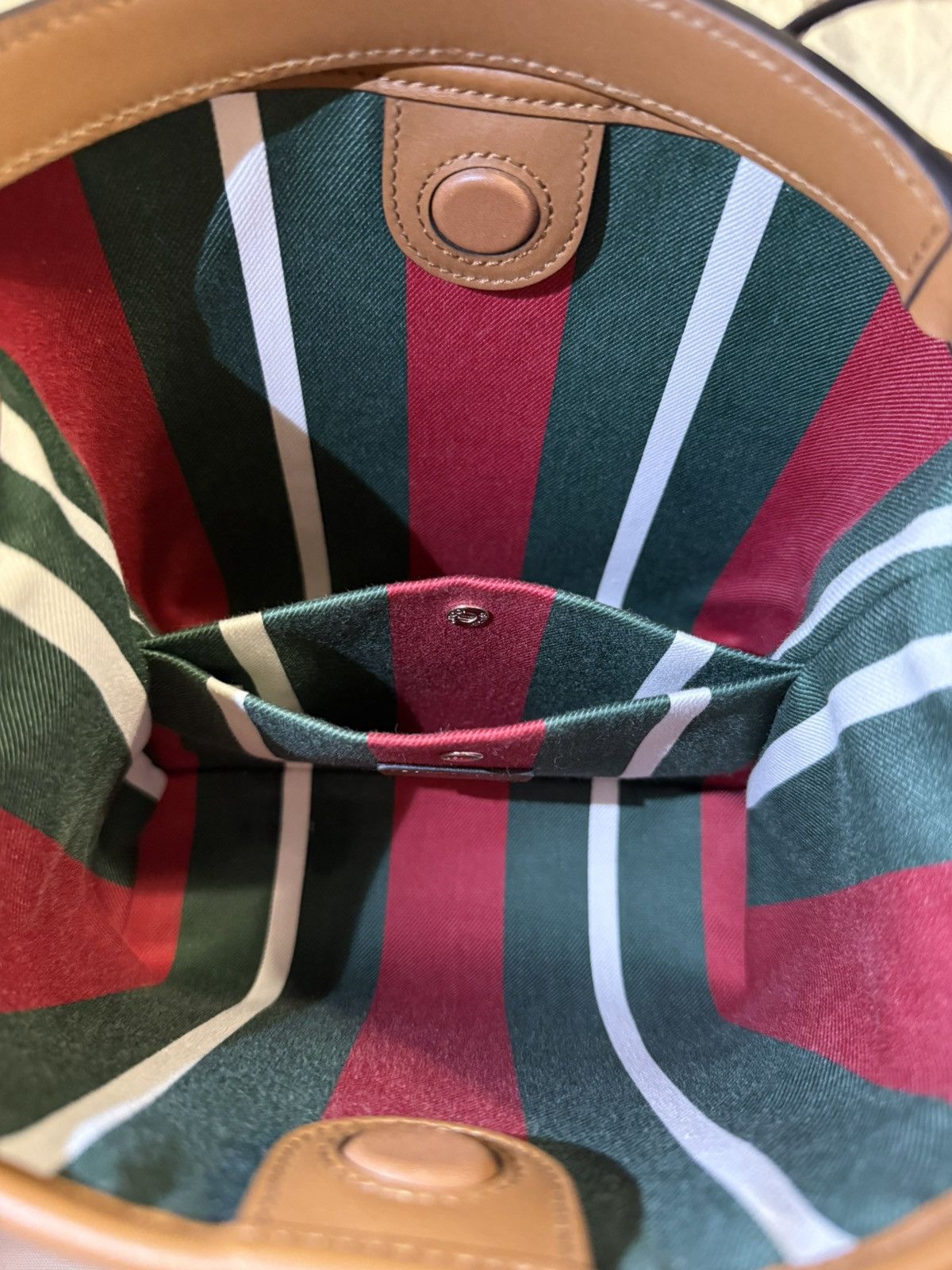 Gucci GG Emblem small bucket bag Size ONE SIZE - 16 Thumbnail